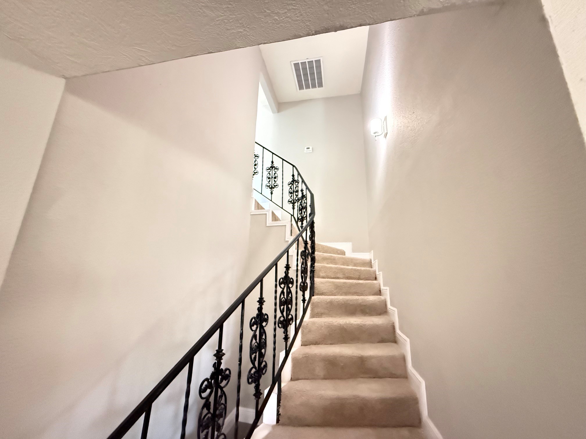 6813 N Wayside Drive, Houston, TX 77028