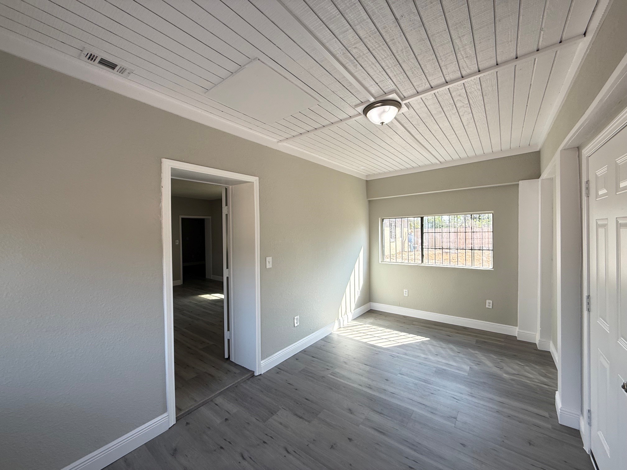 6813 N Wayside Drive, Houston, TX 77028