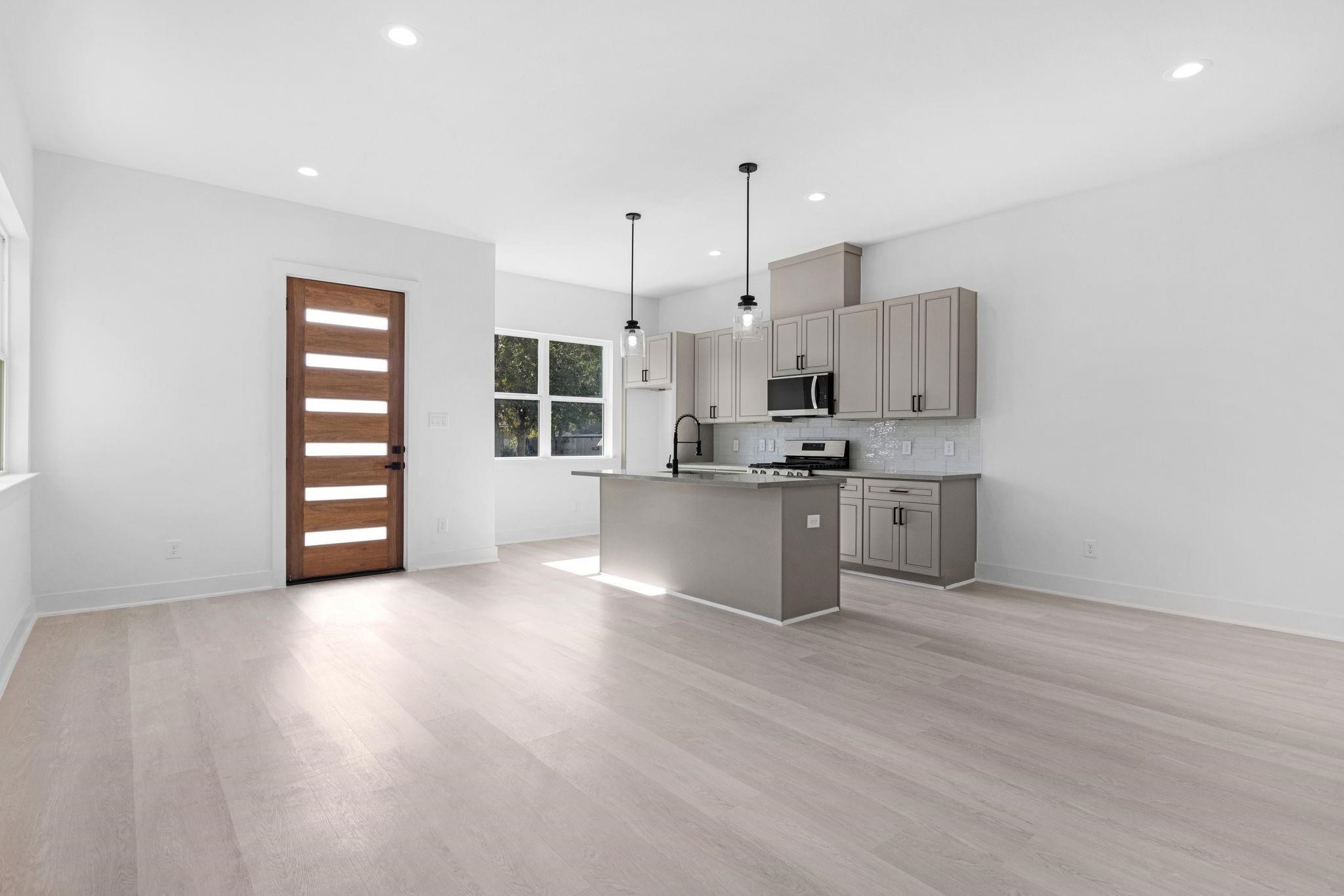 1018 Calvin Avenue, #A-B, Houston, TX 77088 1018 Calvin Avenue, #A-B, Houston, TX 77088