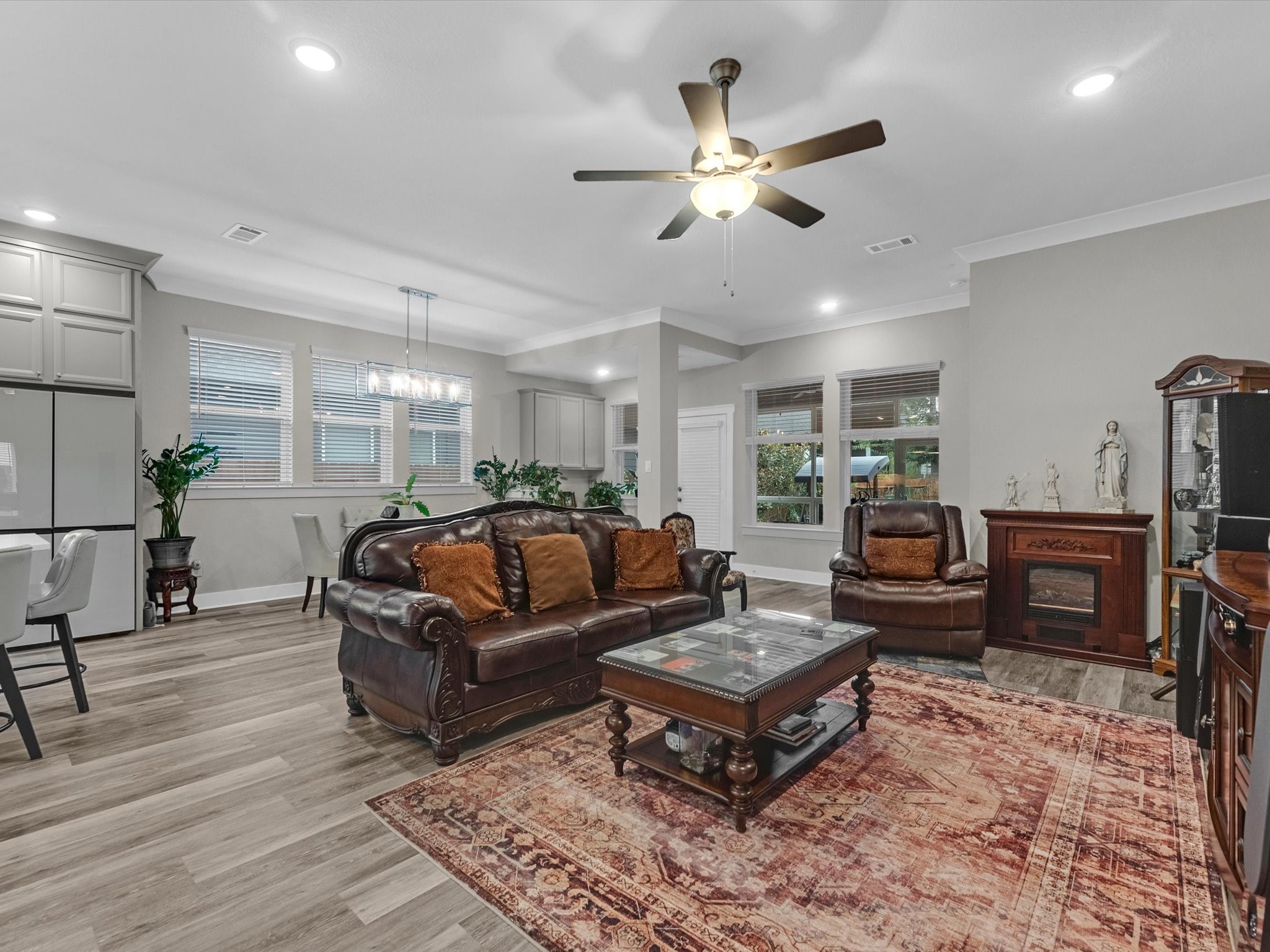 135 Kingsley Grove Street, Montgomery, TX 77316
