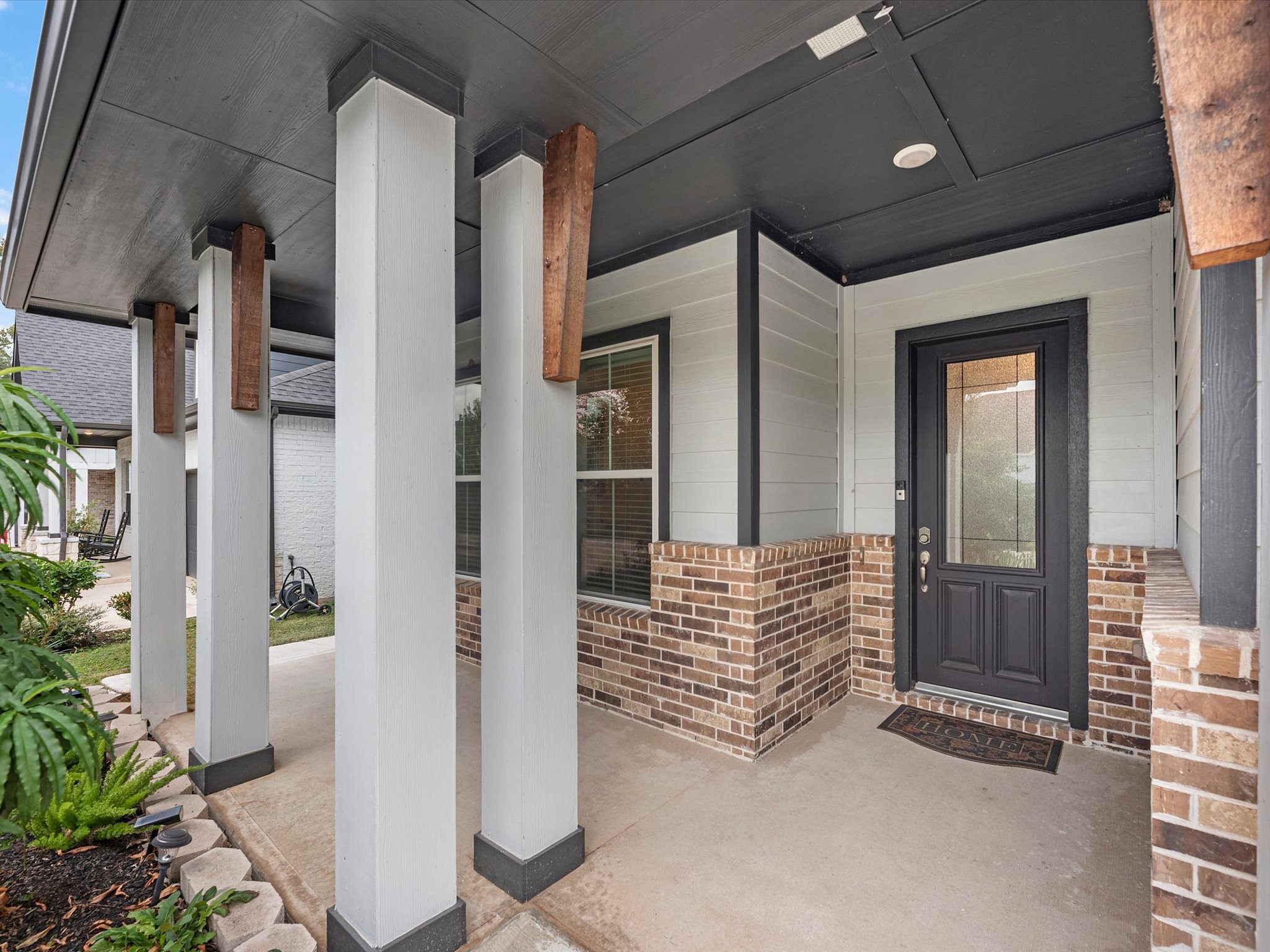 135 Kingsley Grove Street, Montgomery, TX 77316
