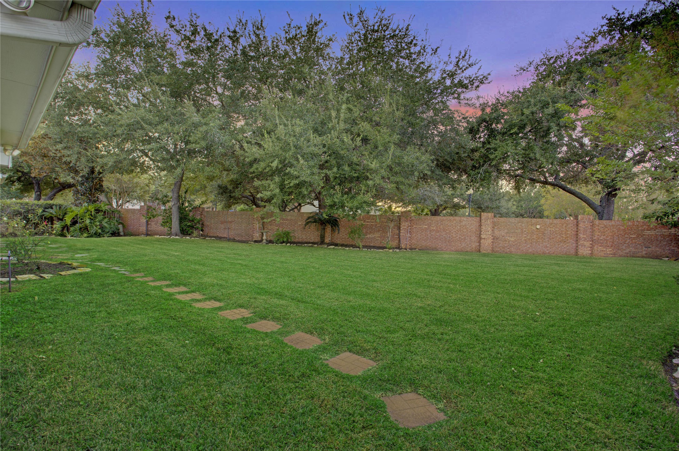 5410 Drakeview Court, Sugar Land, TX 77479