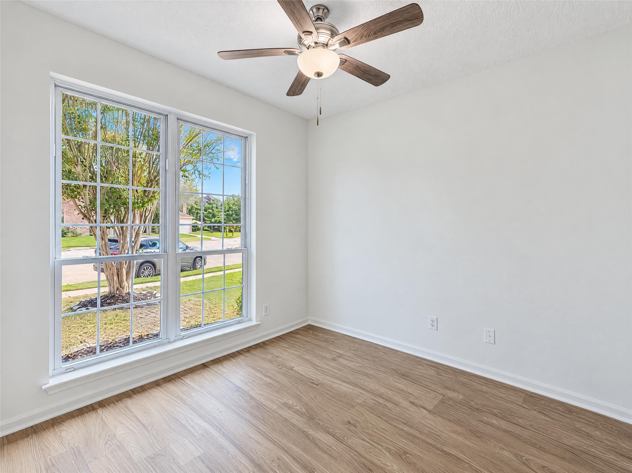7927 High Knoll Lane, Houston, TX 77095