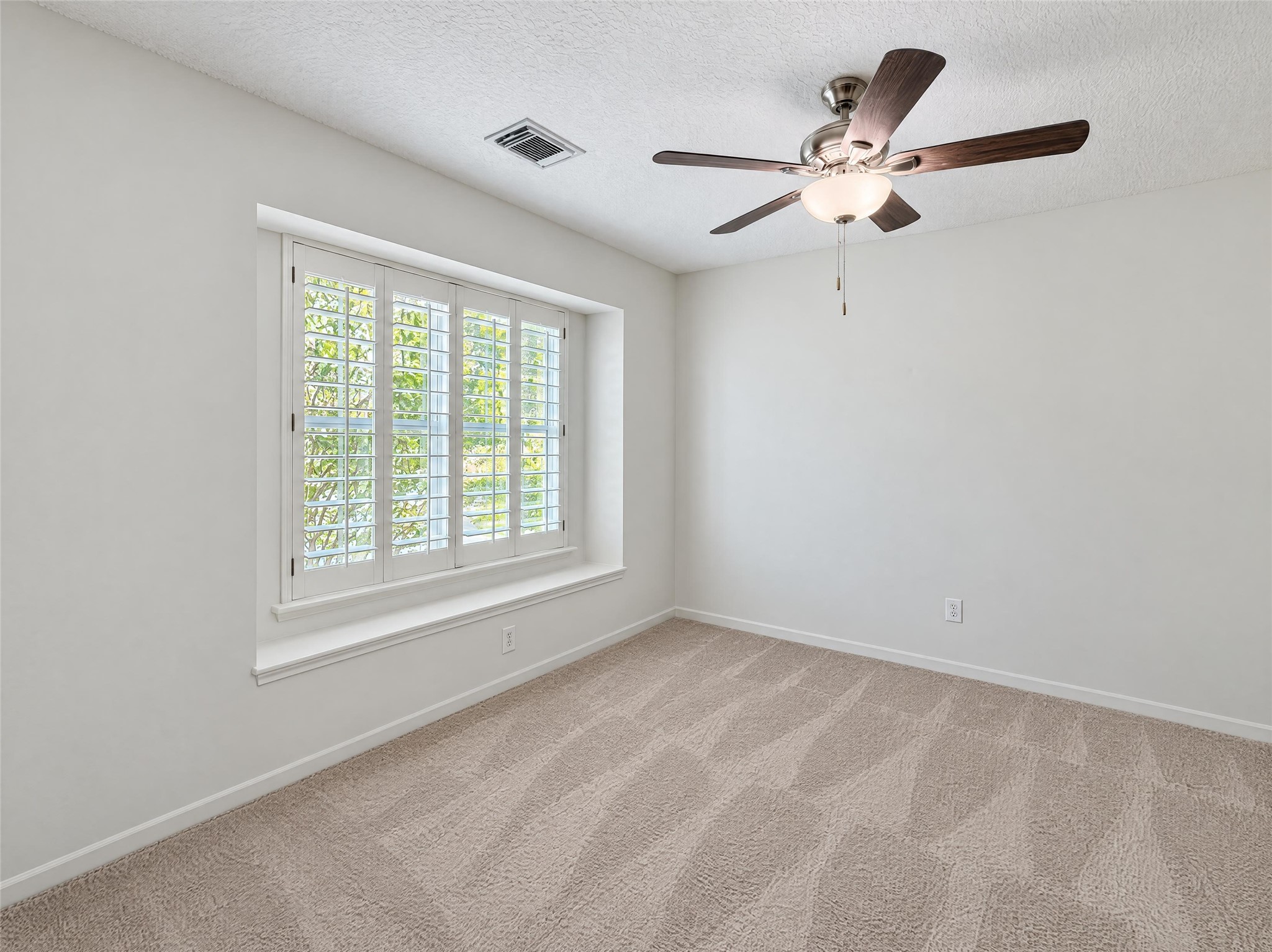 7927 High Knoll Lane, Houston, TX 77095