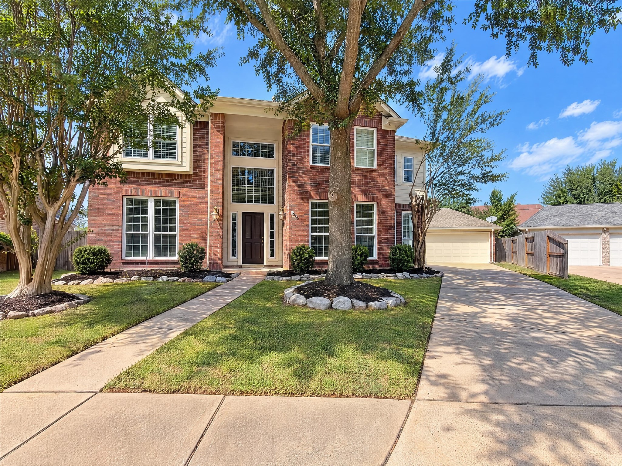 7927 High Knoll Lane, Houston, TX 77095