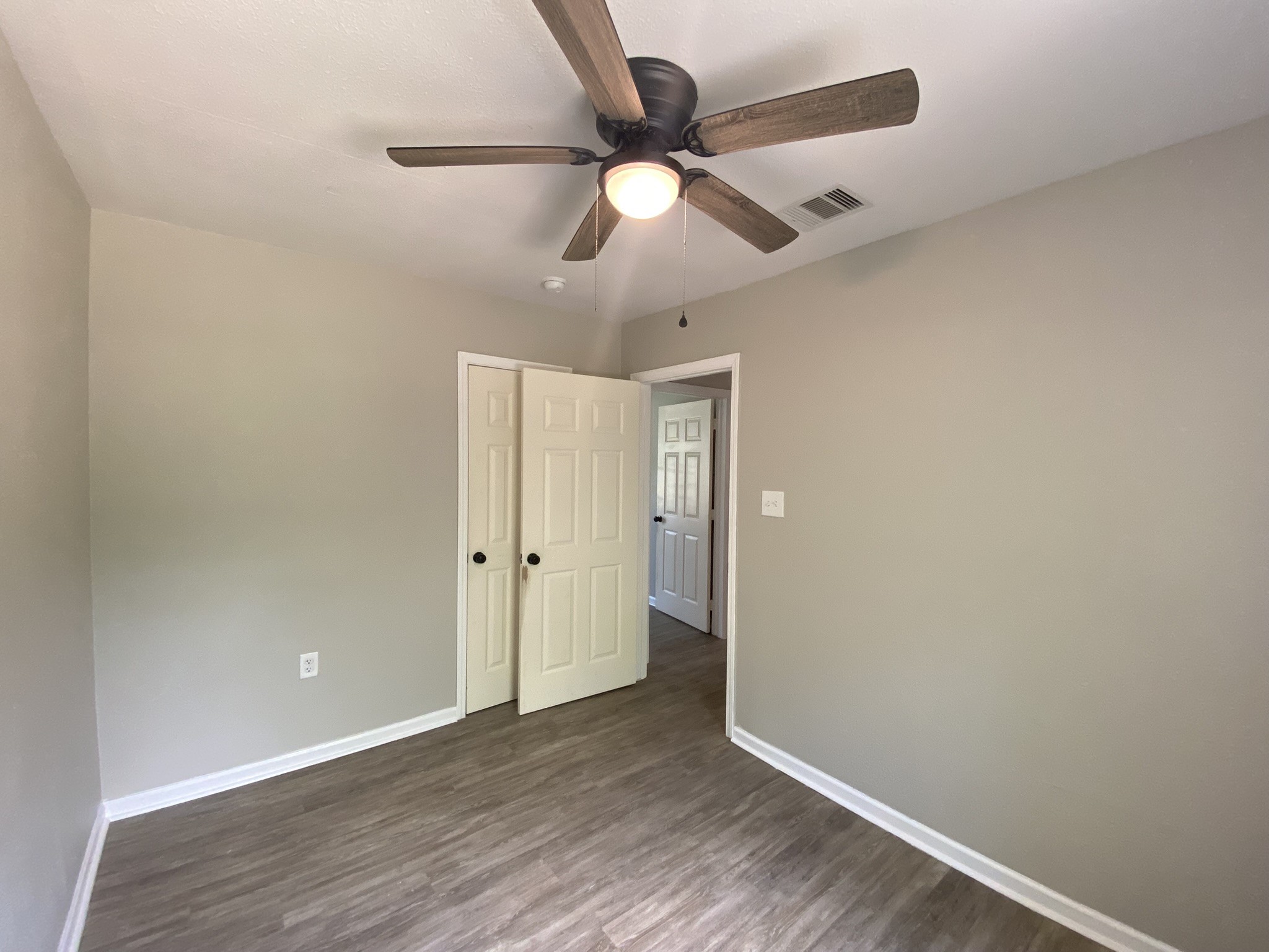 2016 Magnolia Drive, La Marque, TX 77568
