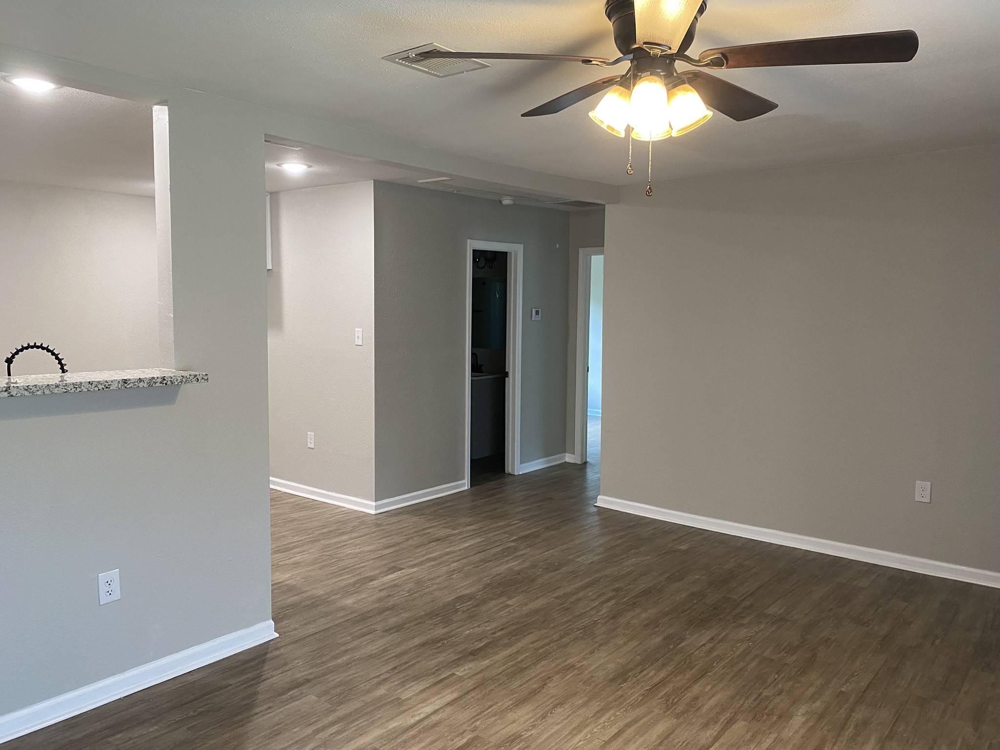 2016 Magnolia Drive, La Marque, TX 77568