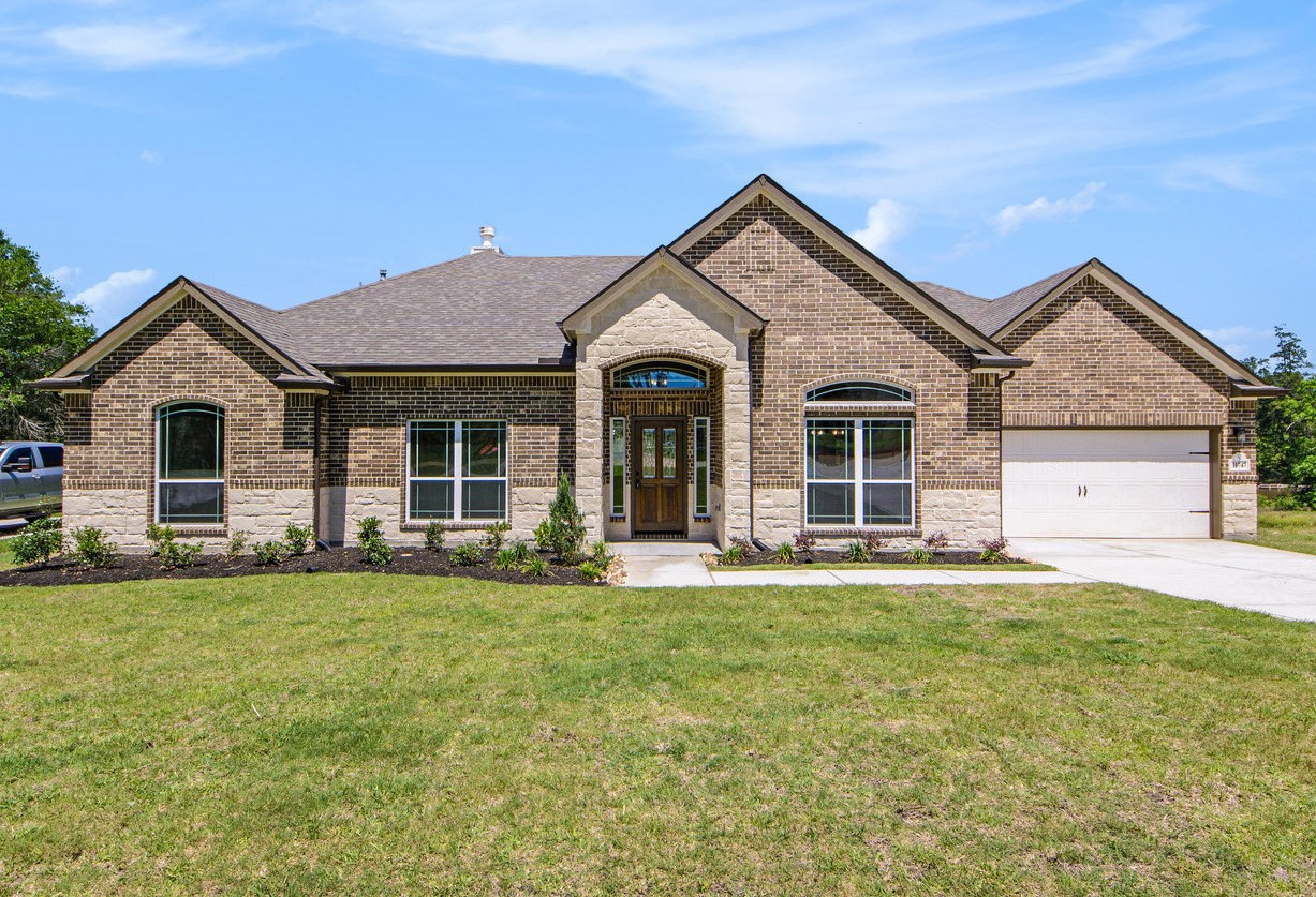 Gorgeous New 1 Story home! Pictures are representation of the Montgomery floor plan. Colors and selections may vary. New photos coming soon. Gorgeous New 1 Story home! Pictures are representation of the Montgomery floor plan. Colors and selections may vary. New photos coming soon.