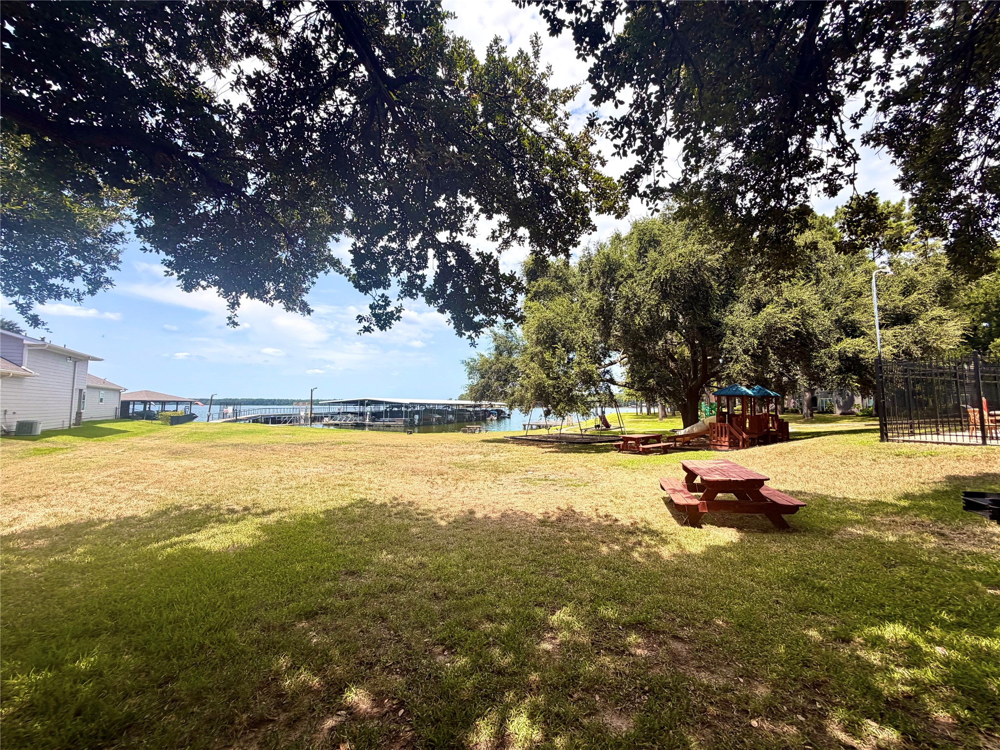 13934 Dolphin Drive, Willis, TX 77318