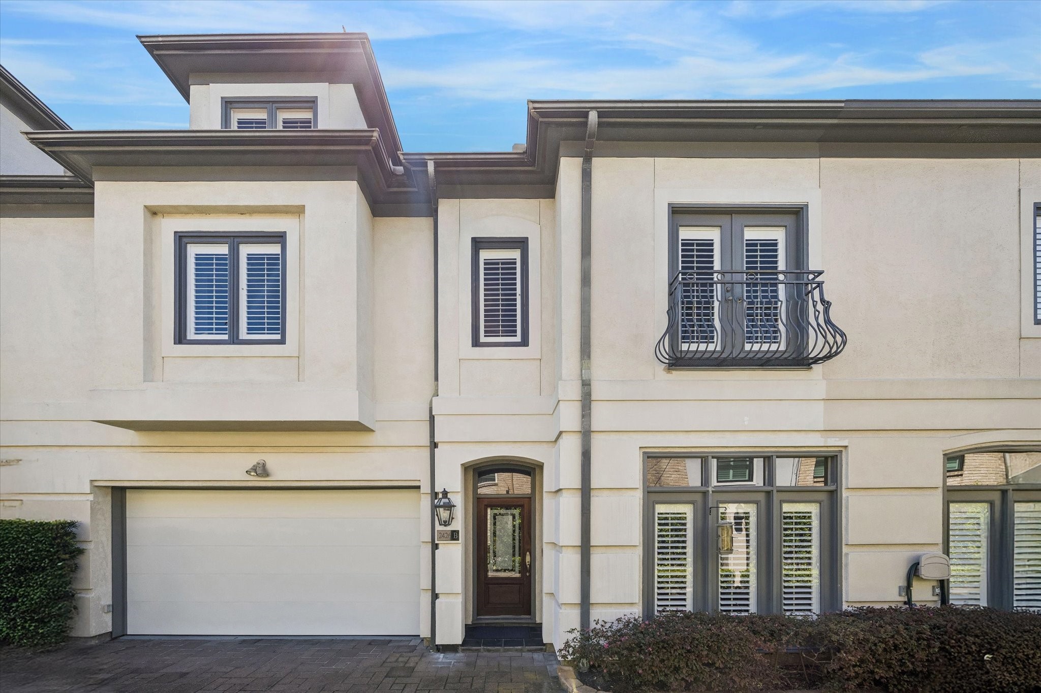 Welcome to 2426 B Nantucket Dr. Welcome to 2426 B Nantucket Dr.