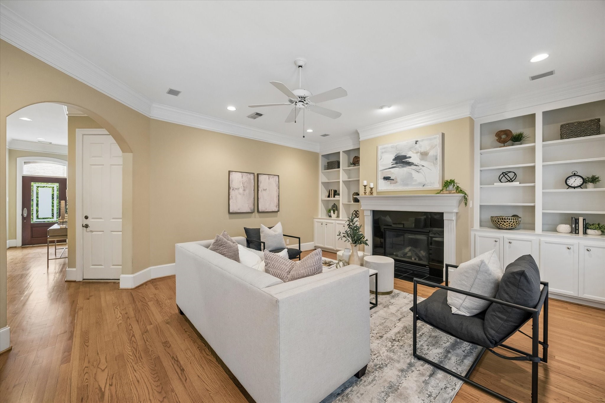 2426 Nantucket Drive, #B, Houston, TX 77057