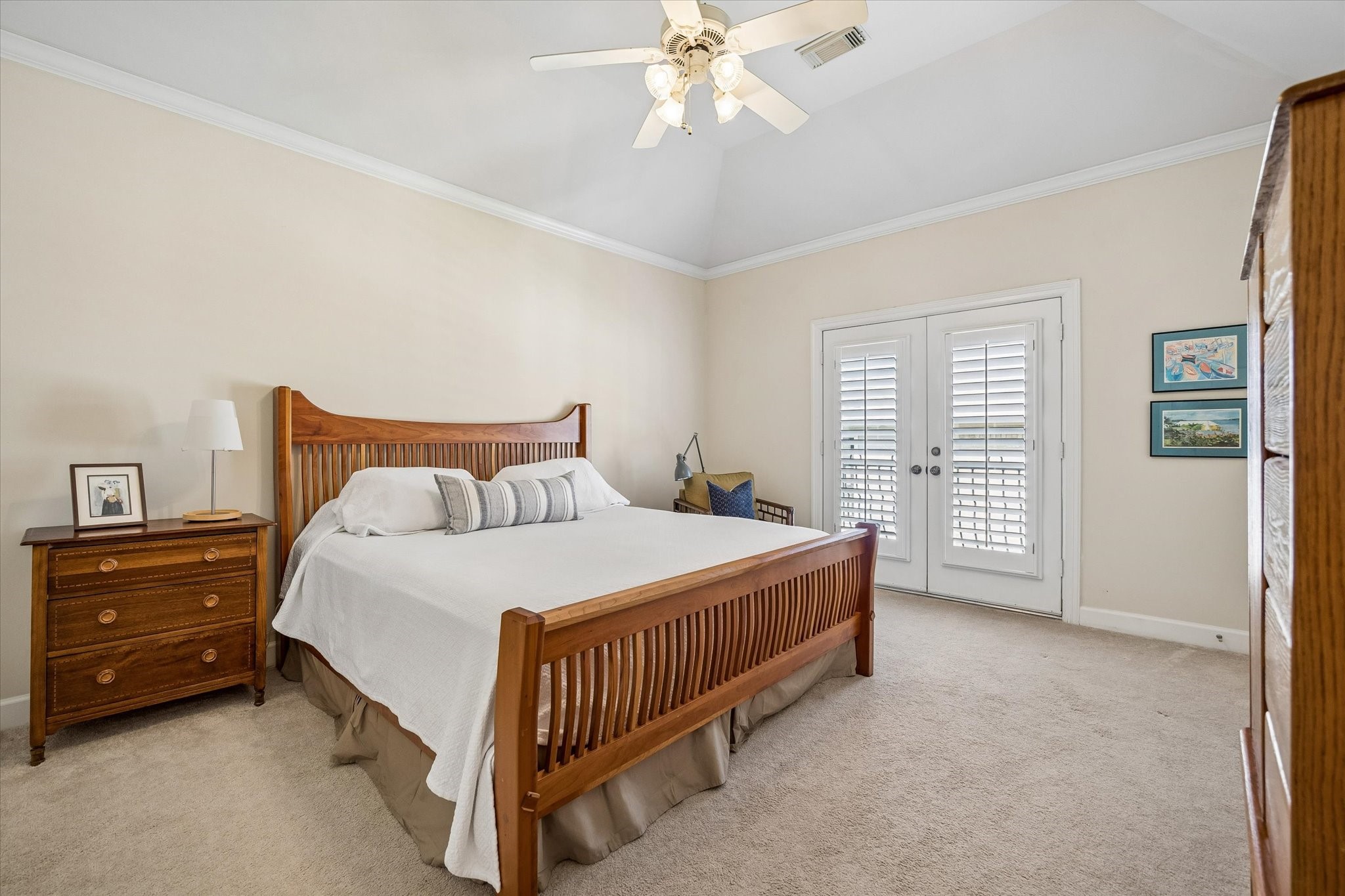 Secondary bedroom: 17 x 14.