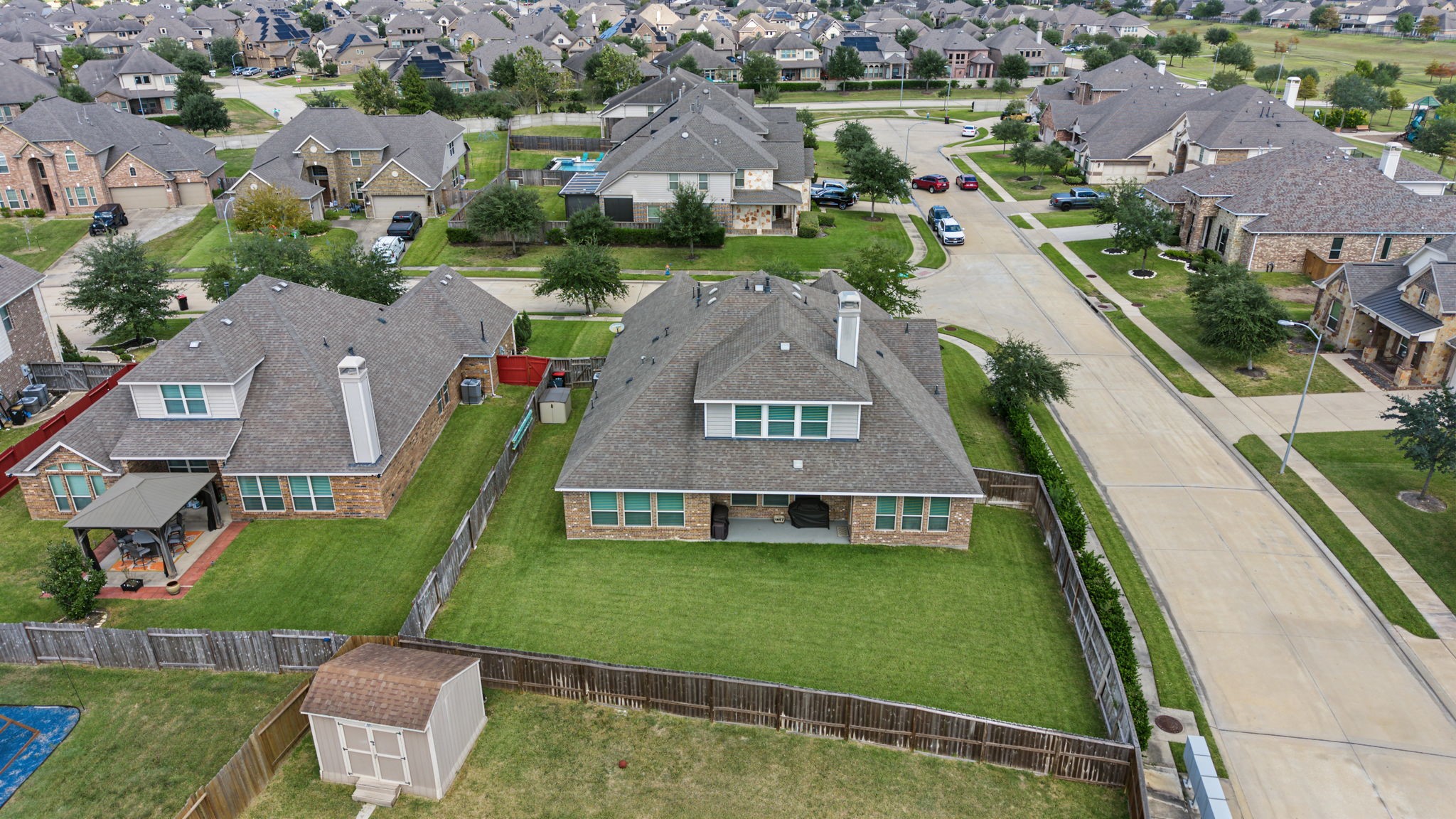 13502 Sorghum Drive, Rosharon, TX 77583