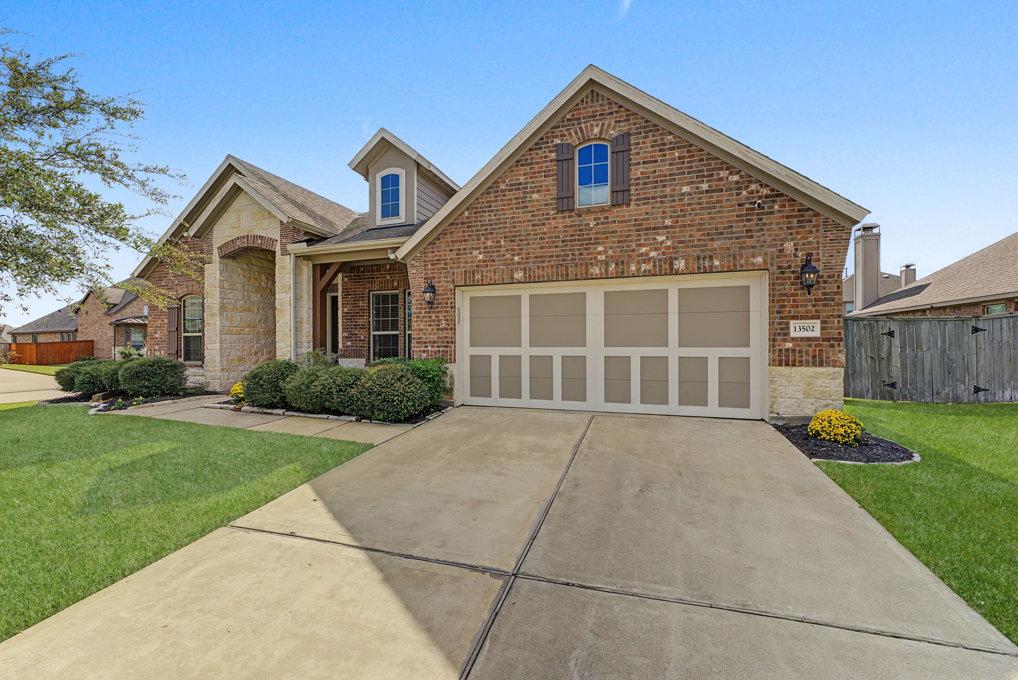 13502 Sorghum Drive, Rosharon, TX 77583