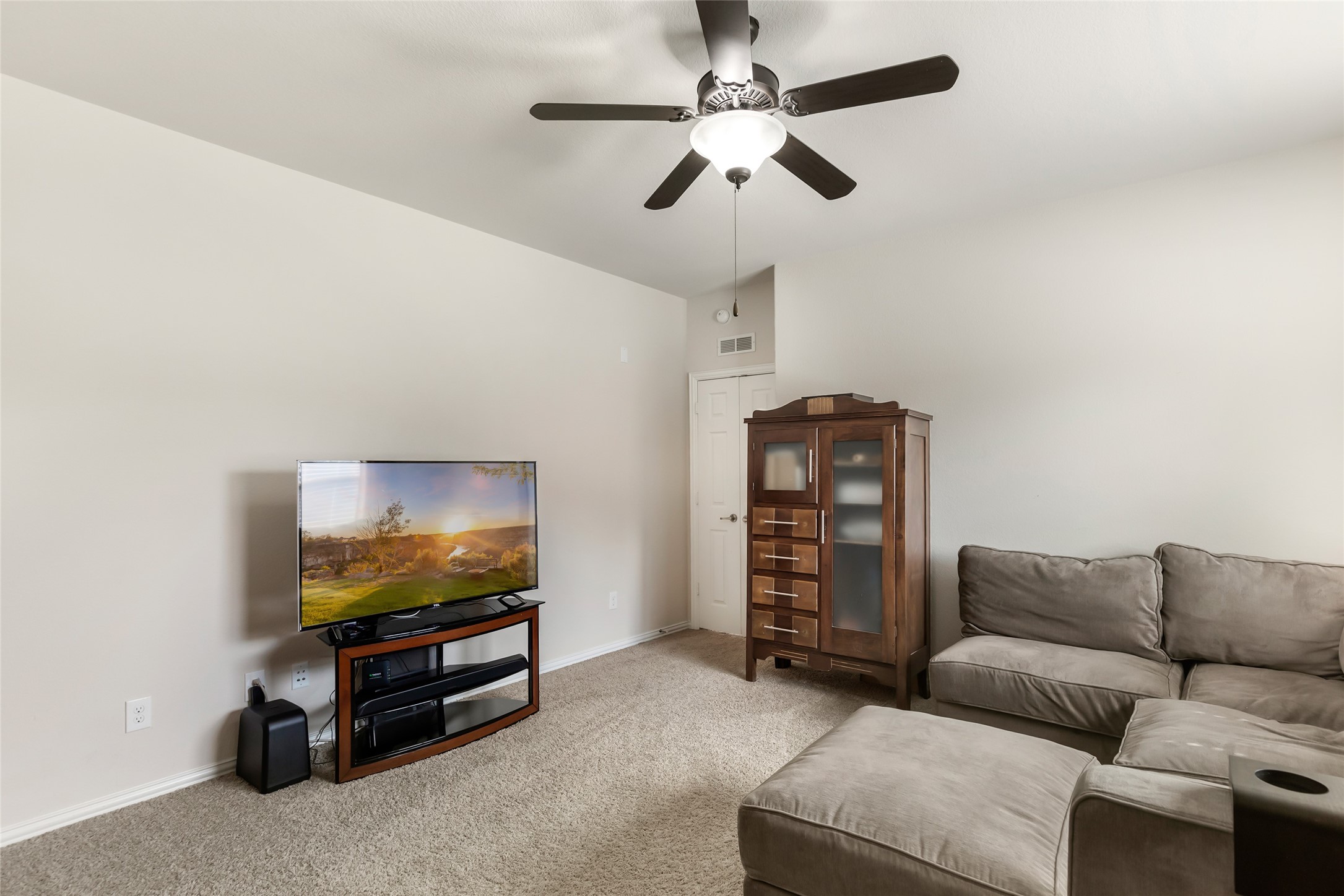 Flex Room or 5th Bedroom