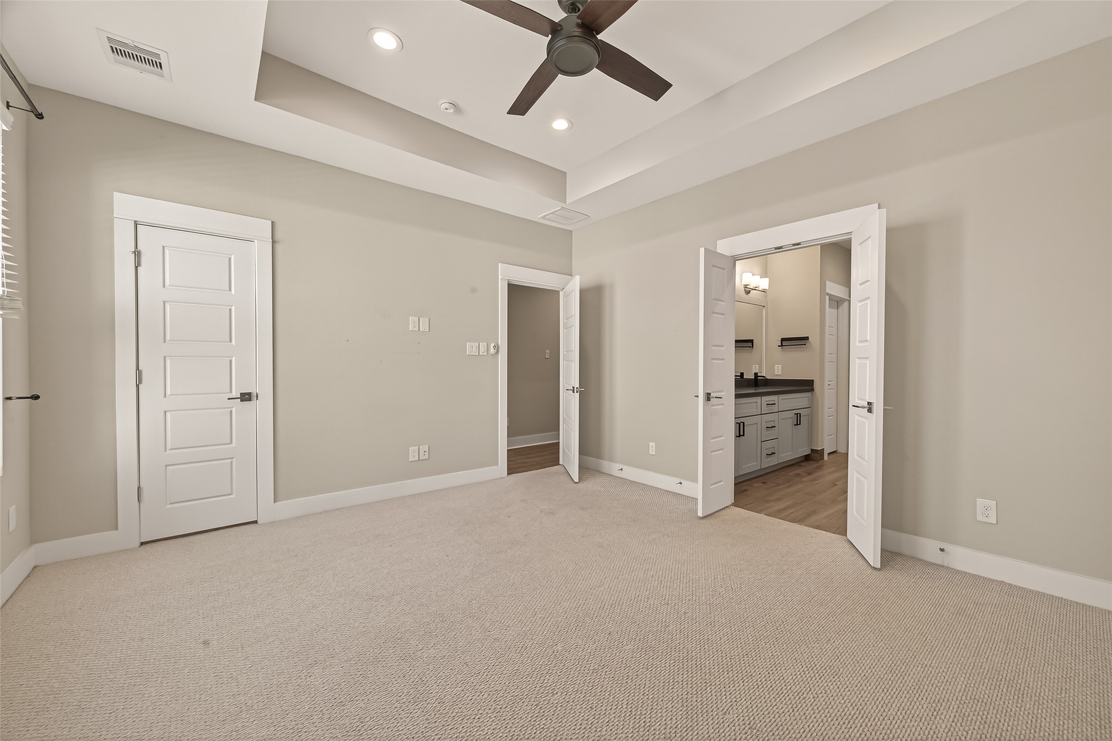 1257 W Tidwell Road, Houston, TX 77091