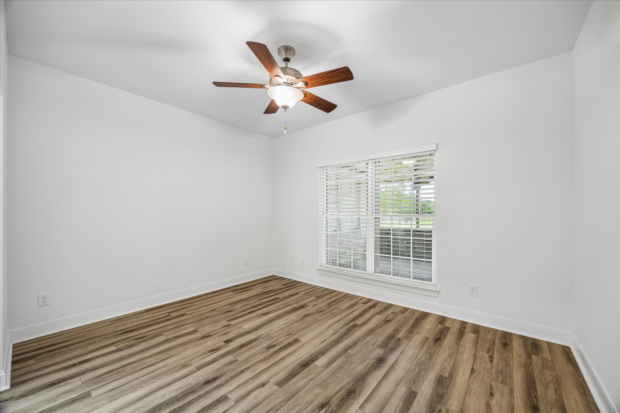 13016 Polk Street, Santa Fe, TX 77510