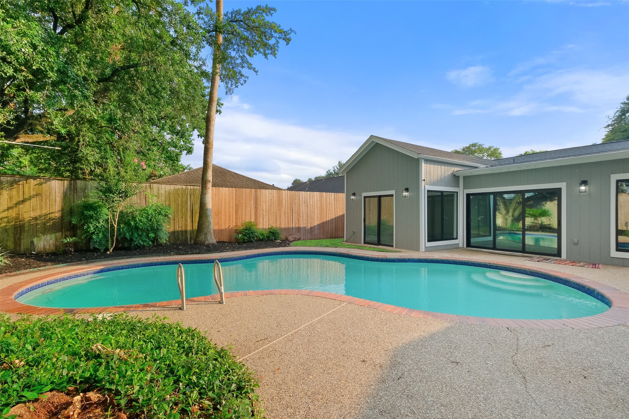 3327 Freshmeadows Drive, Houston, TX 77063
