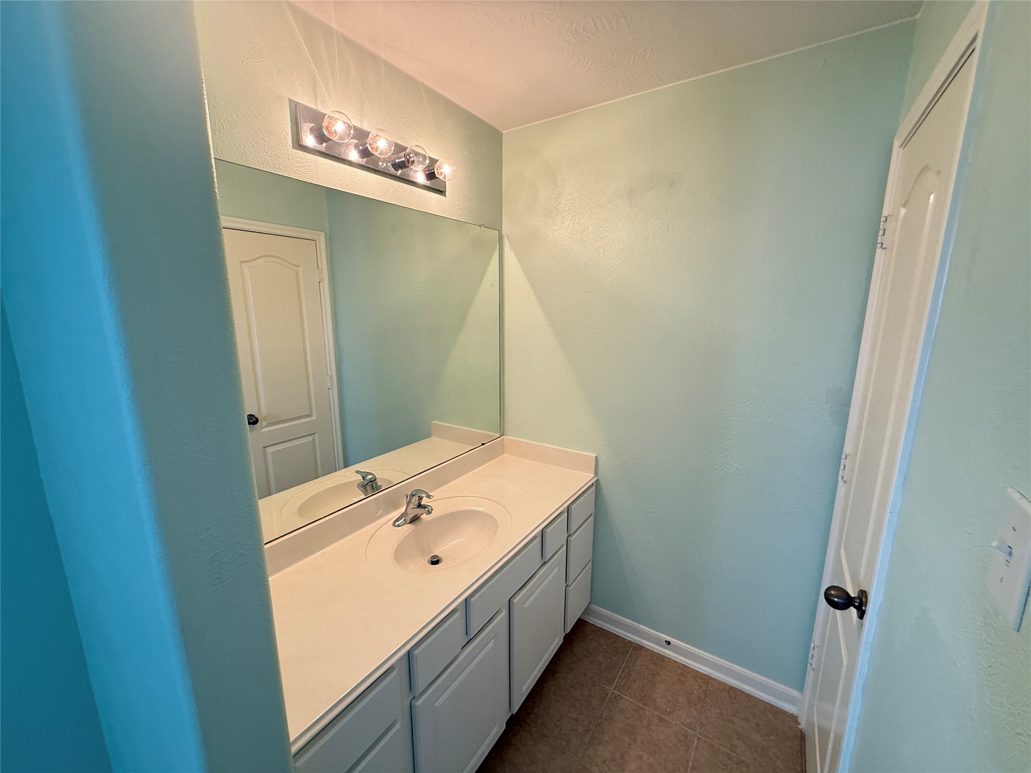 12914 Auburn Grove Lane, Houston, TX 77041
