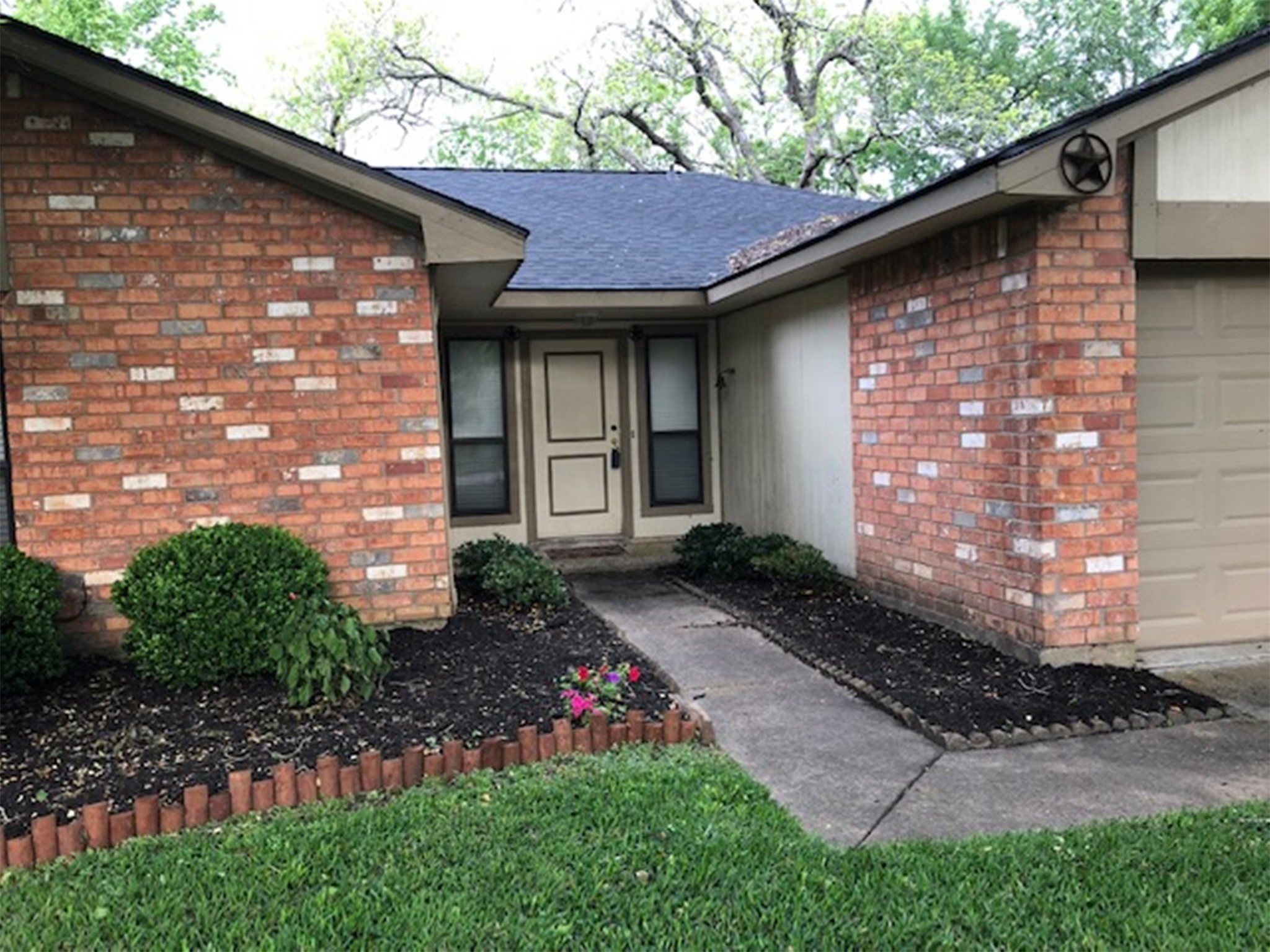 607 Old Colony Drive, Richmond, TX 77406