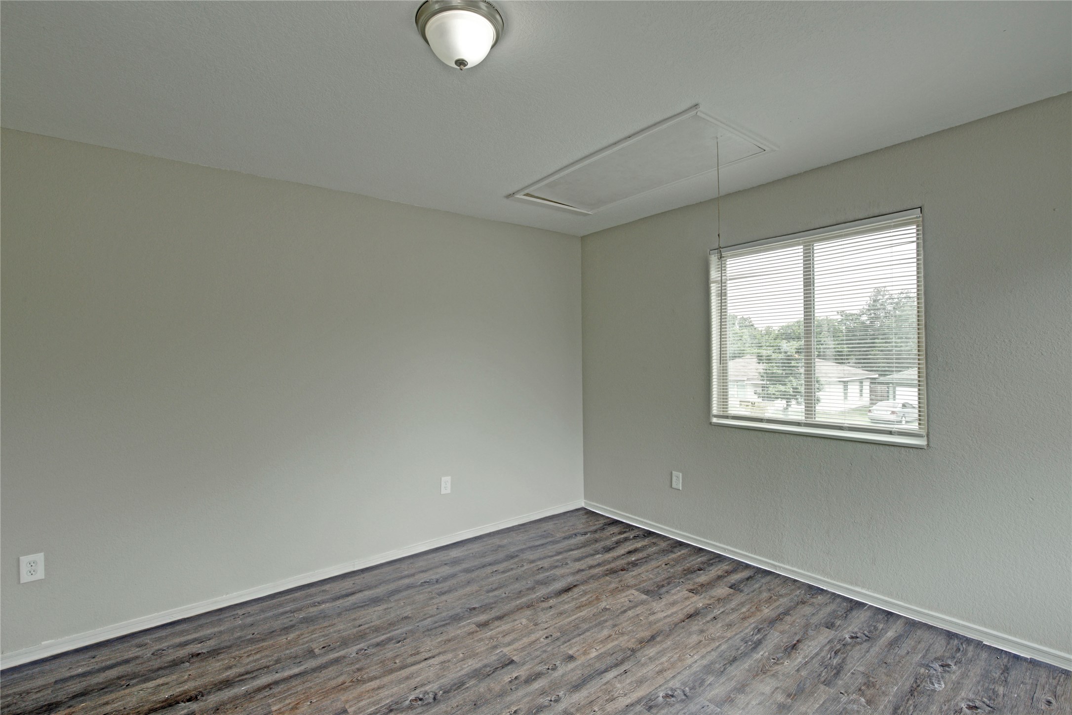 Upstairs bonus room