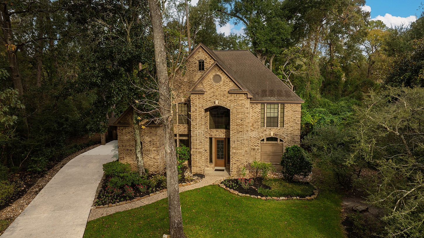 27 Firefall Court, The Woodlands, TX 77380