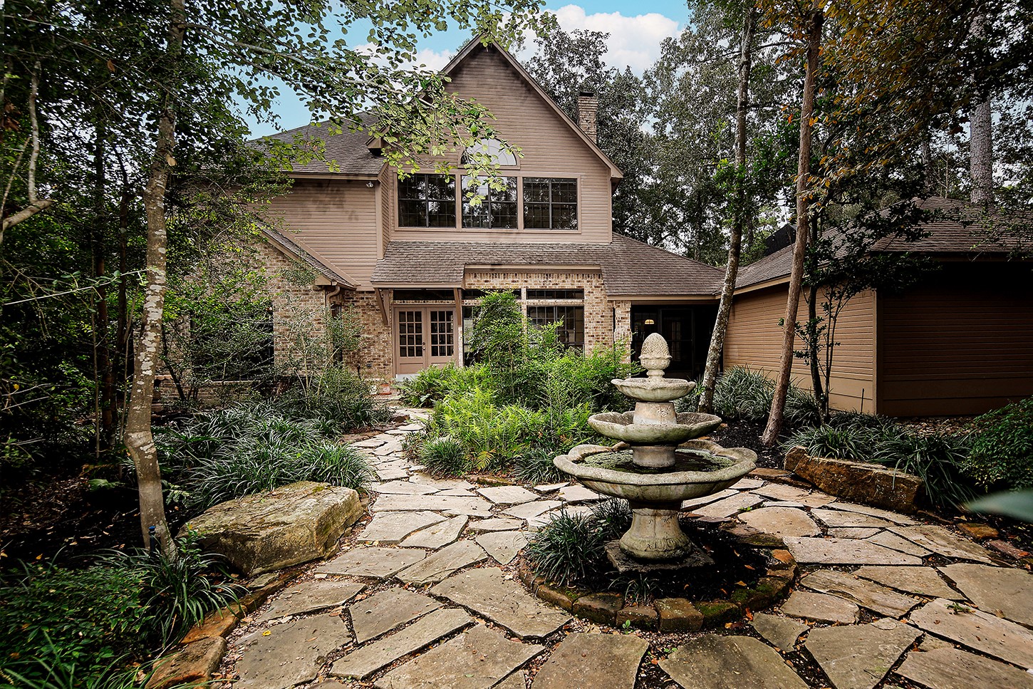 27 Firefall Court, The Woodlands, TX 77380