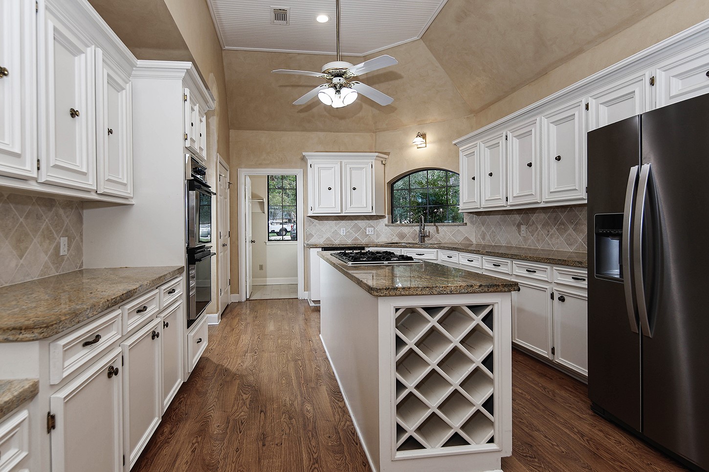 27 Firefall Court, The Woodlands, TX 77380