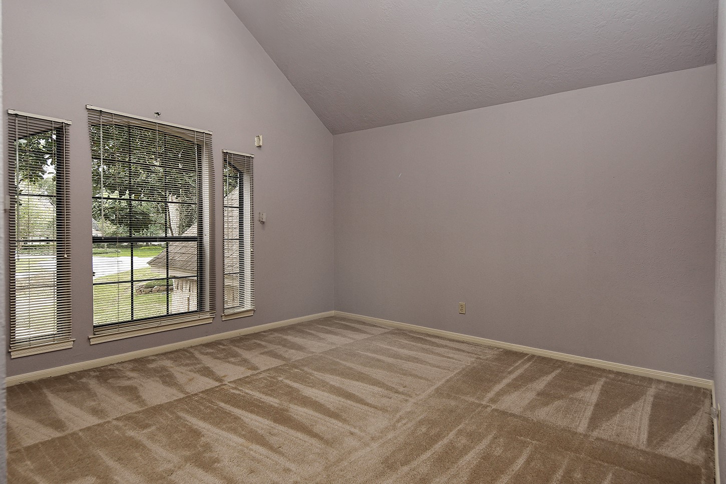 27 Firefall Court, The Woodlands, TX 77380
