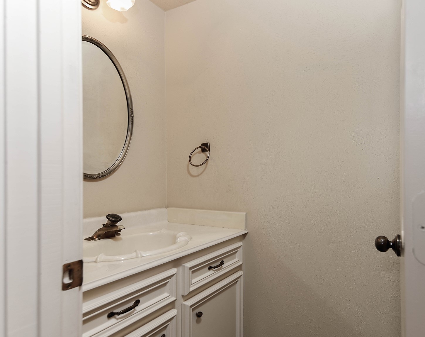27 Firefall Court, The Woodlands, TX 77380