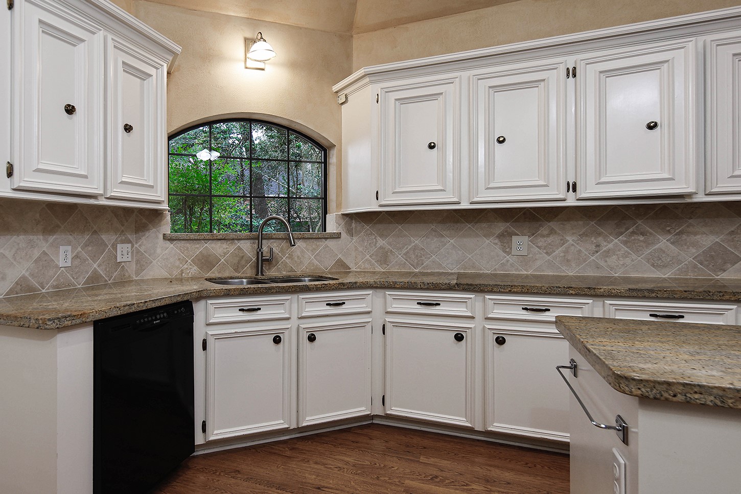 27 Firefall Court, The Woodlands, TX 77380