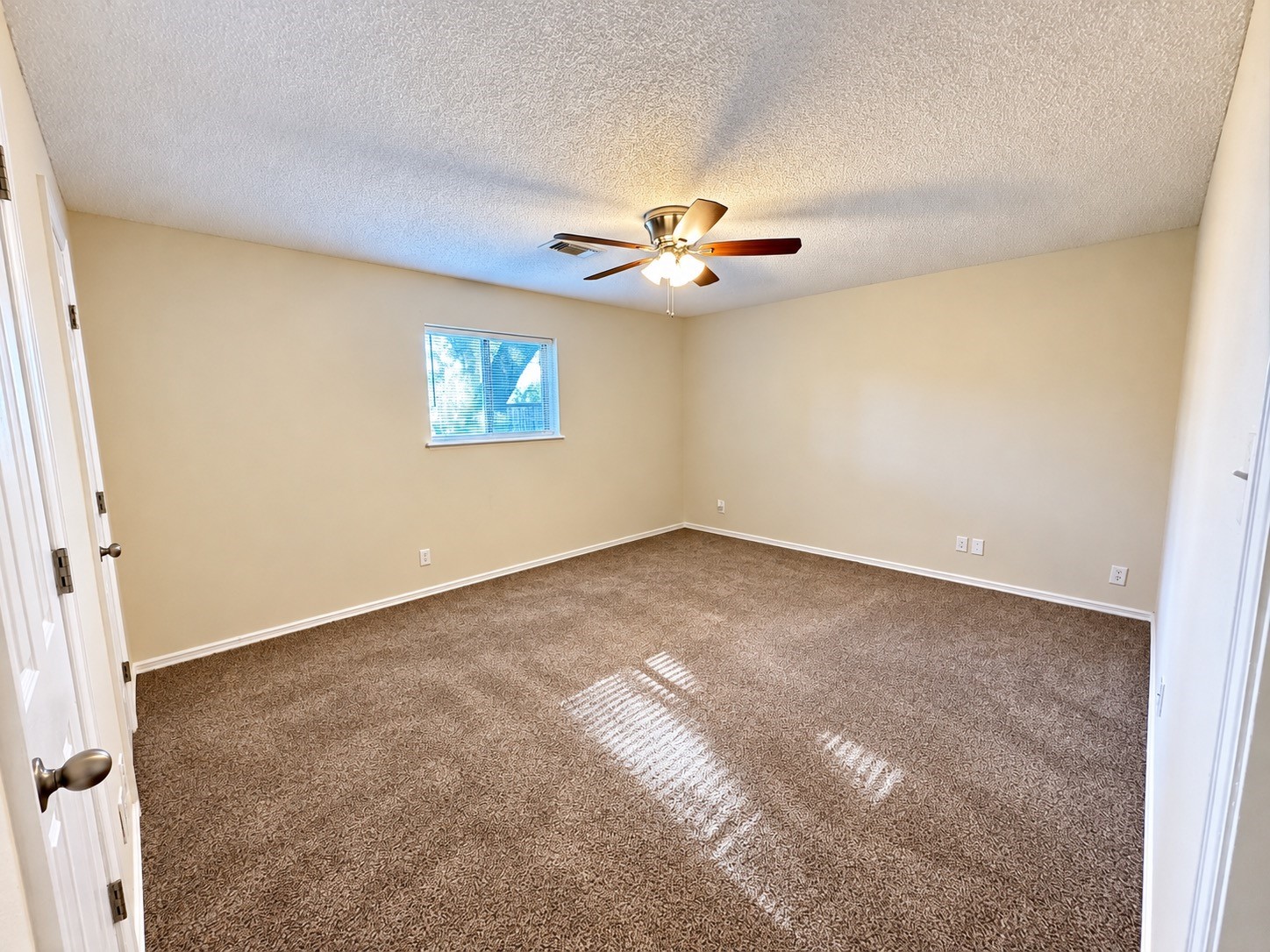 3130 Balzar Drive, Dickinson, TX 77539