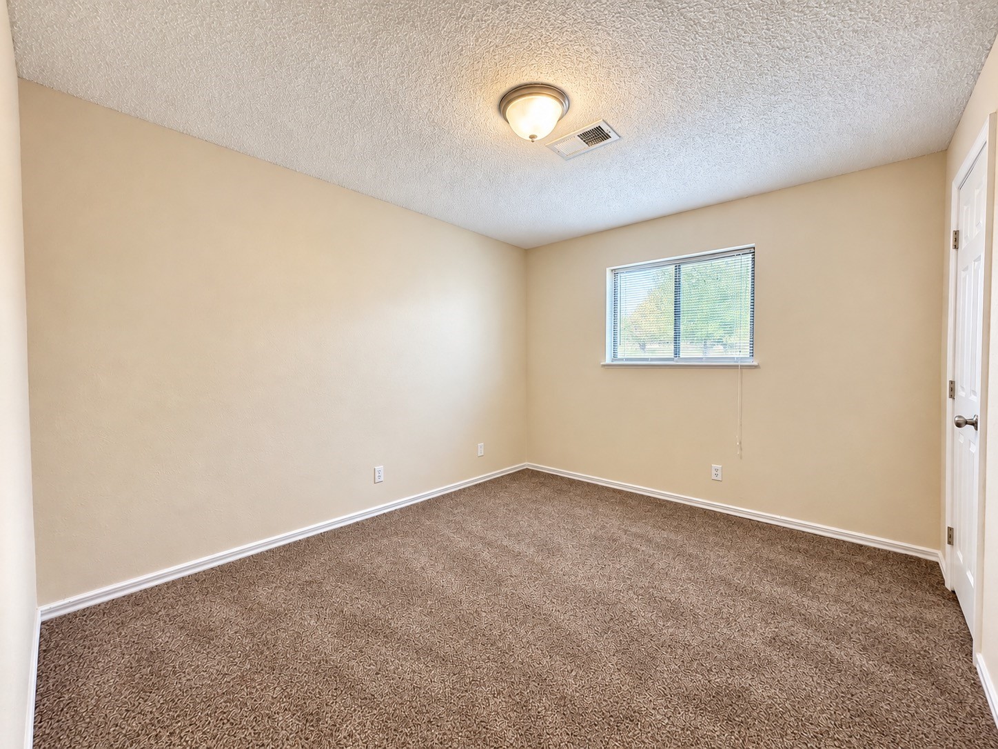 3130 Balzar Drive, Dickinson, TX 77539