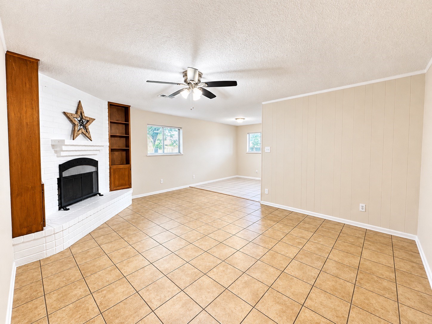 3130 Balzar Drive, Dickinson, TX 77539
