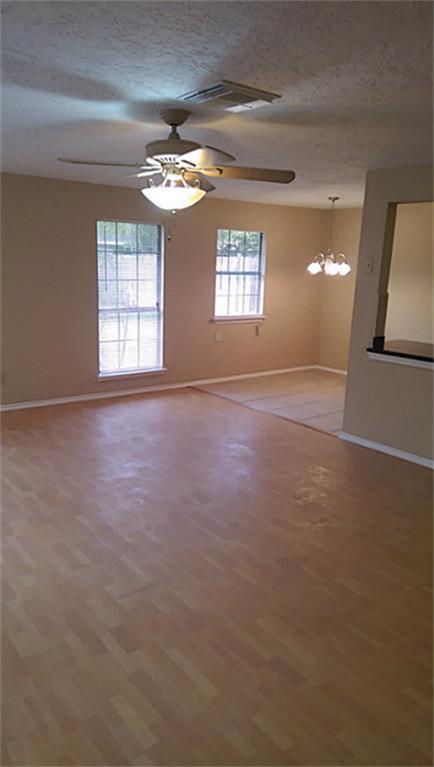 2107 Heritage Colony Drive, Friendswood, TX 77546
