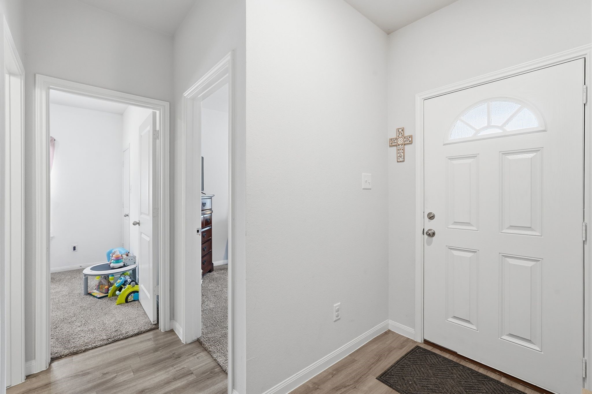 Entryway leading to secondary bedrooms