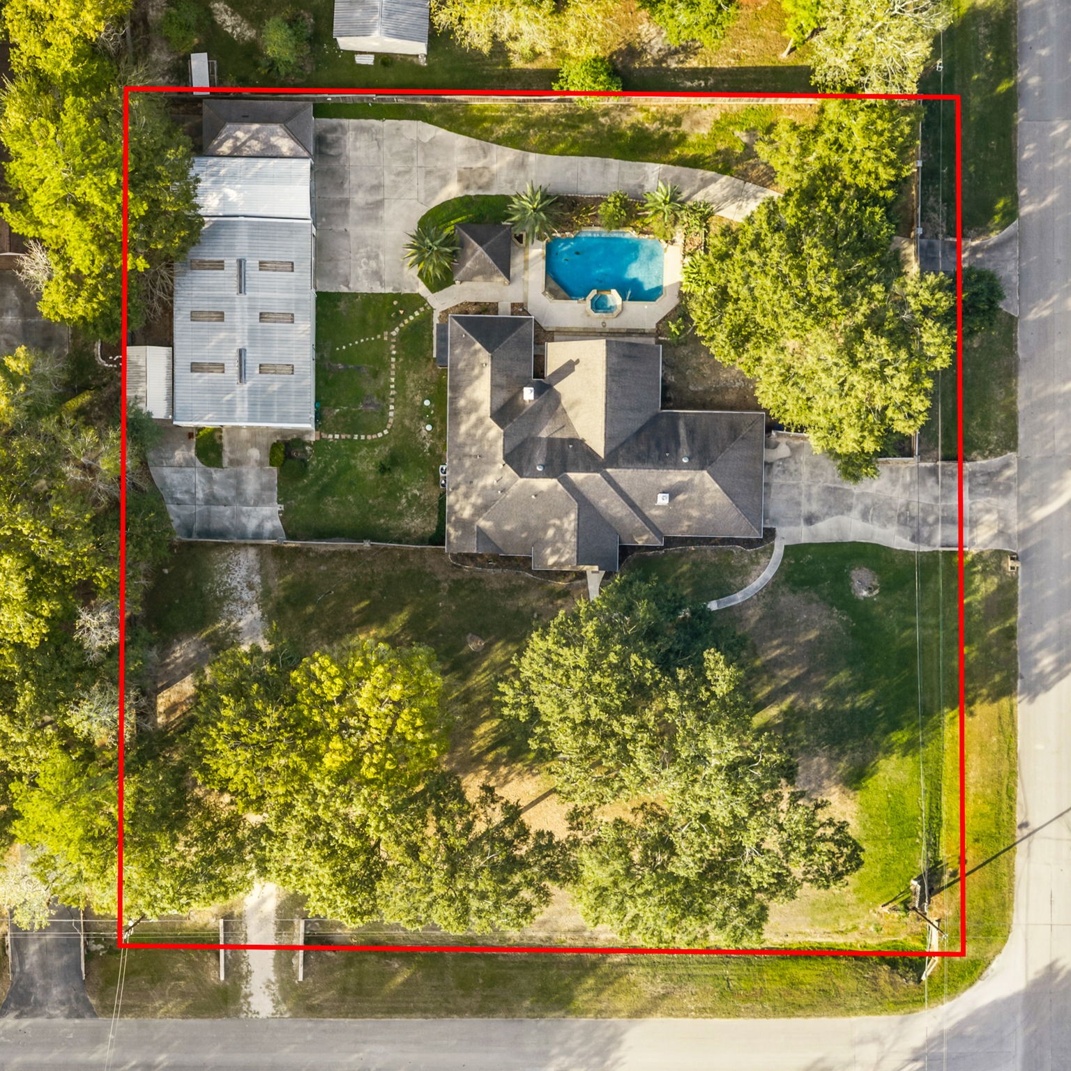 911 Winchester Bend, Huffman, TX 77336