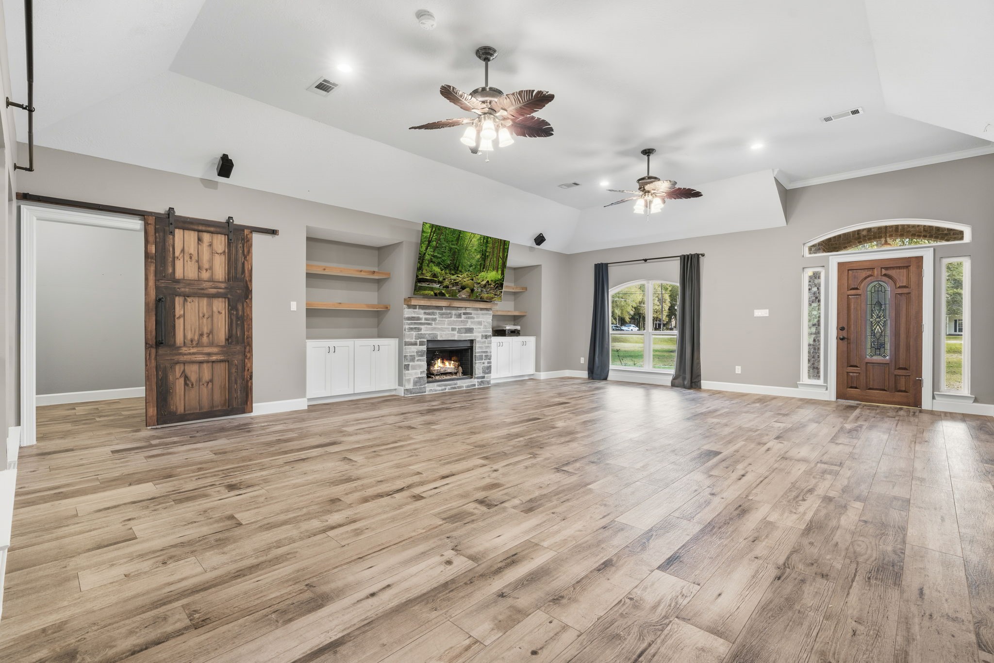 911 Winchester Bend, Huffman, TX 77336