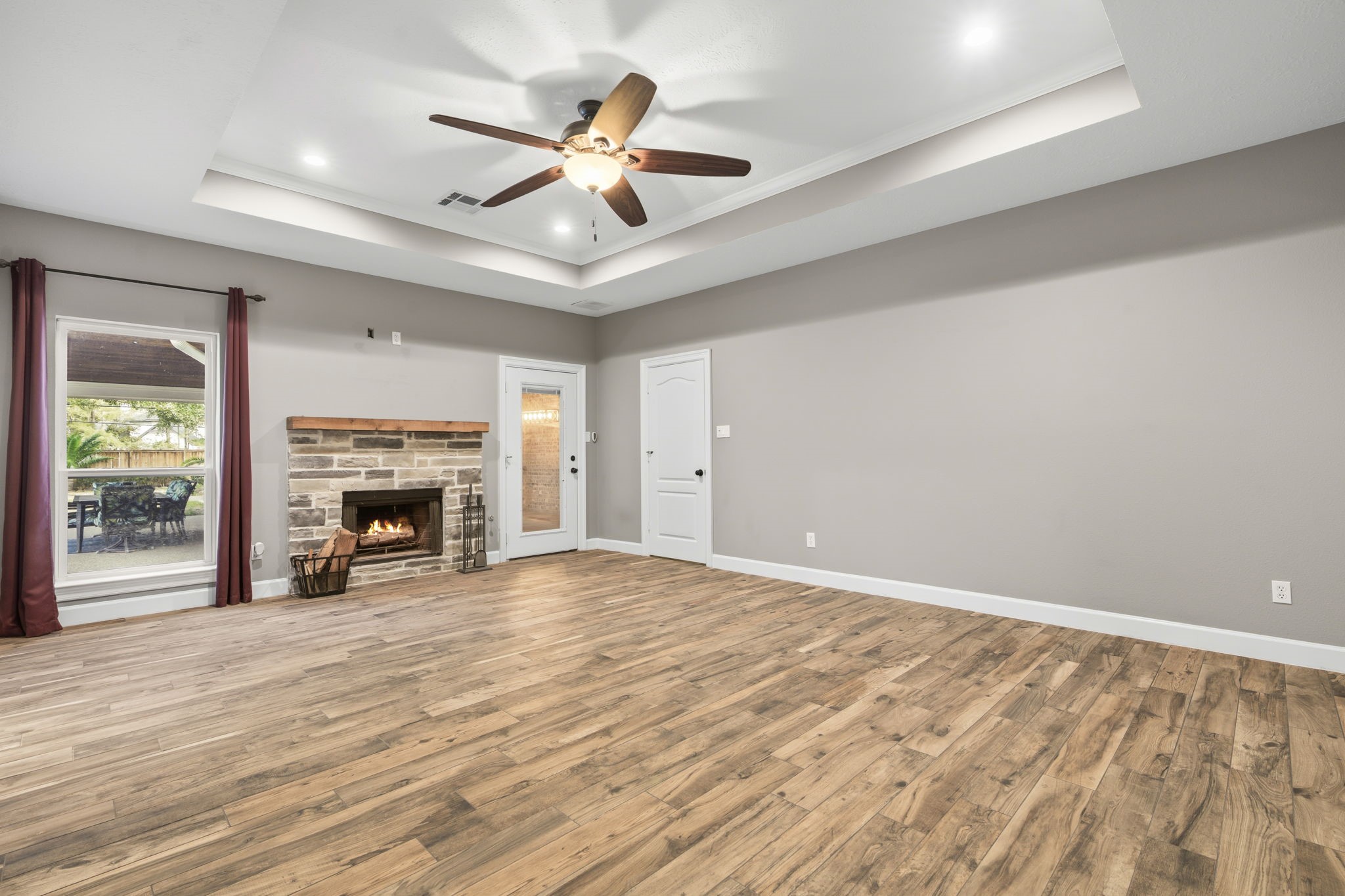 911 Winchester Bend, Huffman, TX 77336