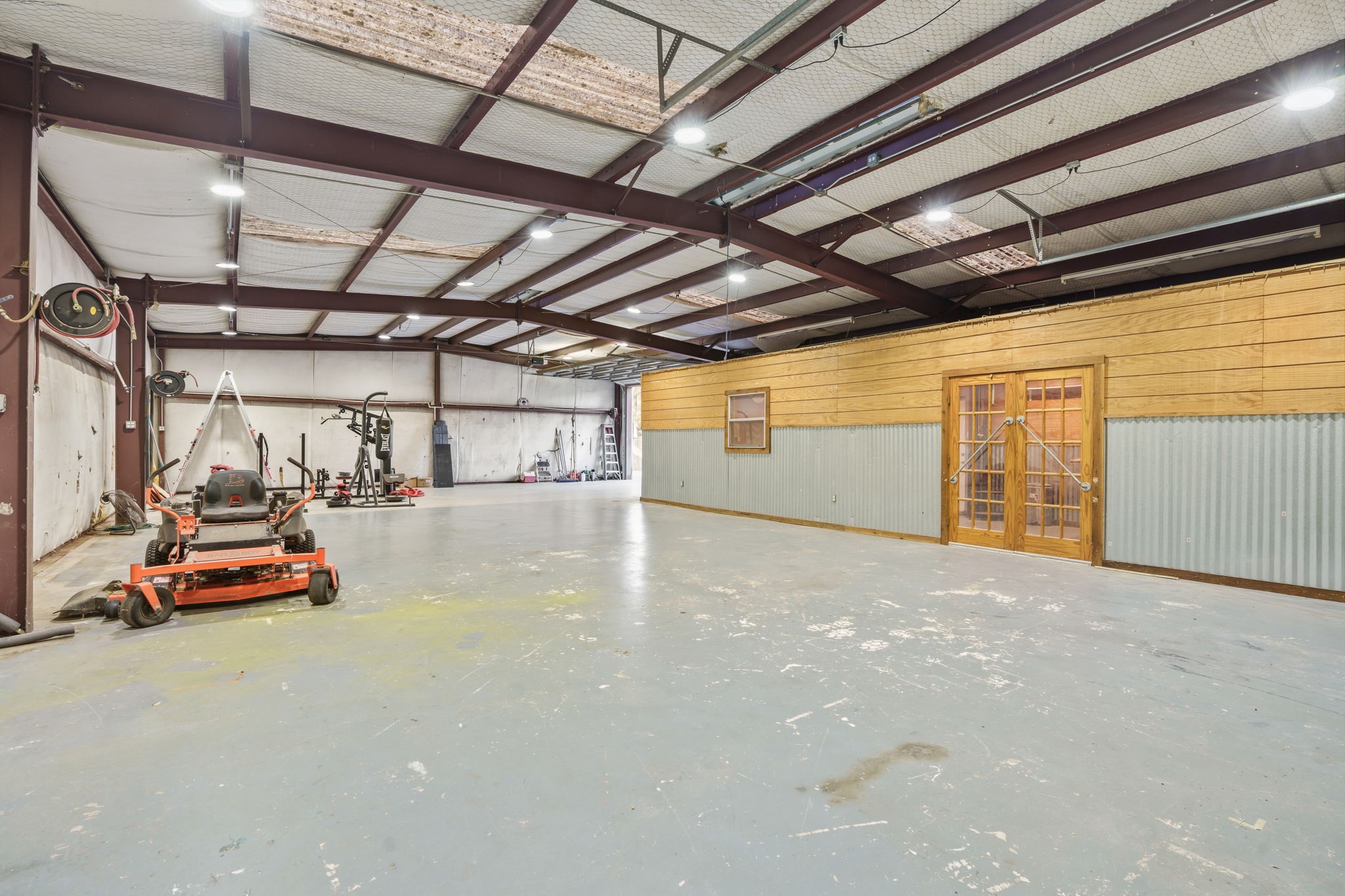 911 Winchester Bend, Huffman, TX 77336