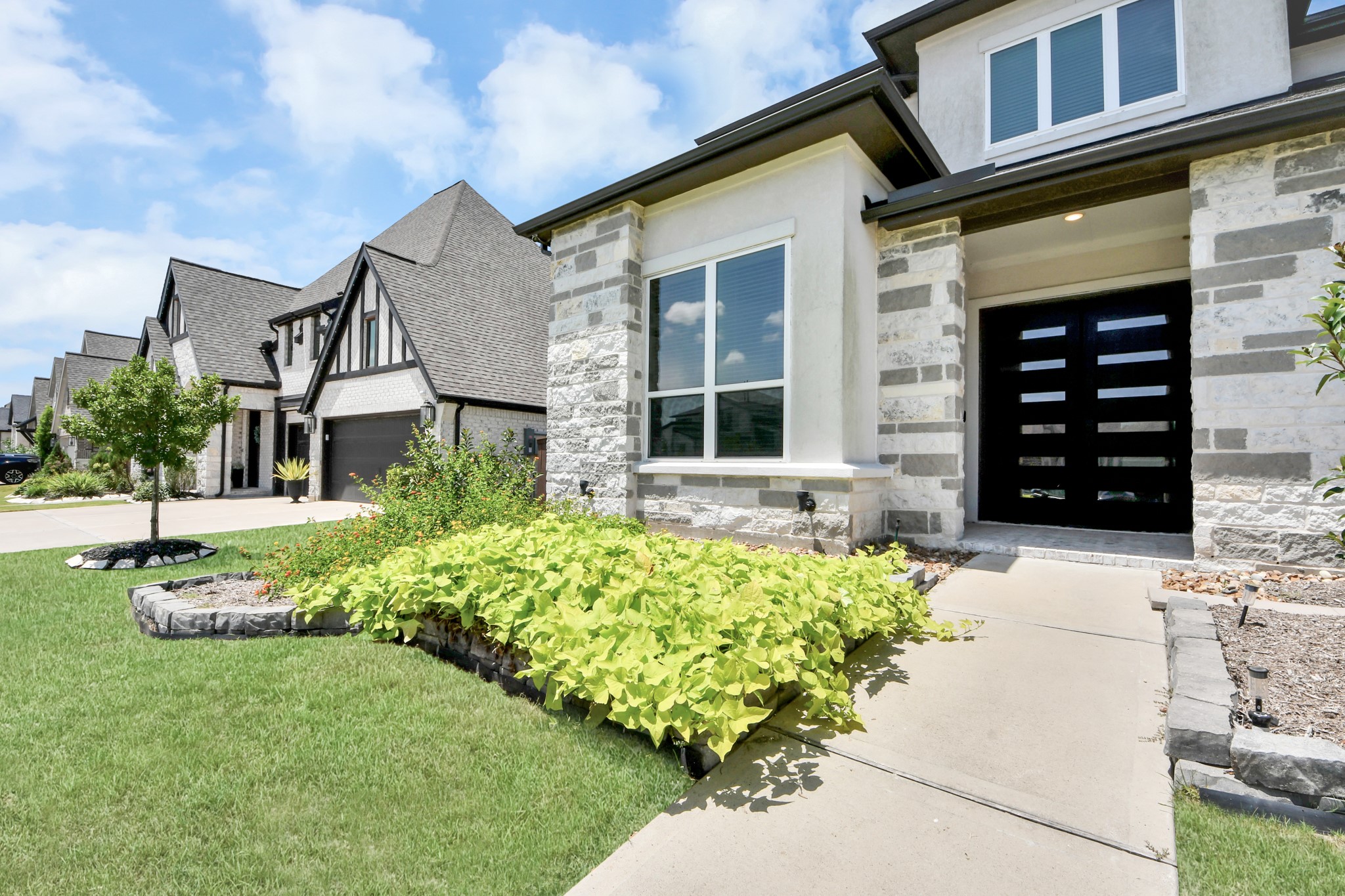 9806 Wright Drive, Manvel, TX 77578 9806 Wright Drive, Manvel, TX 77578