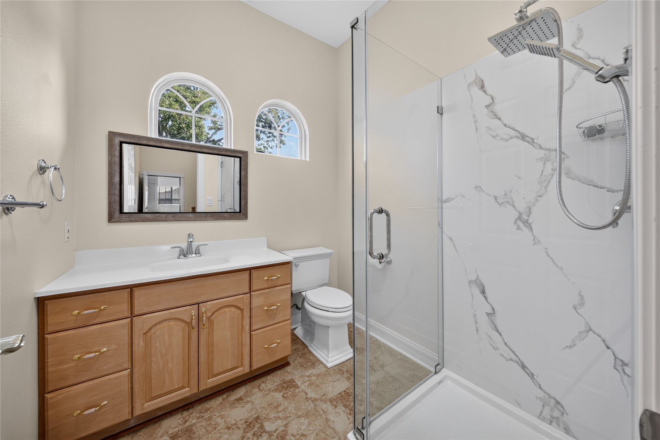 118 Waterfront Drive, Montgomery, TX 77356