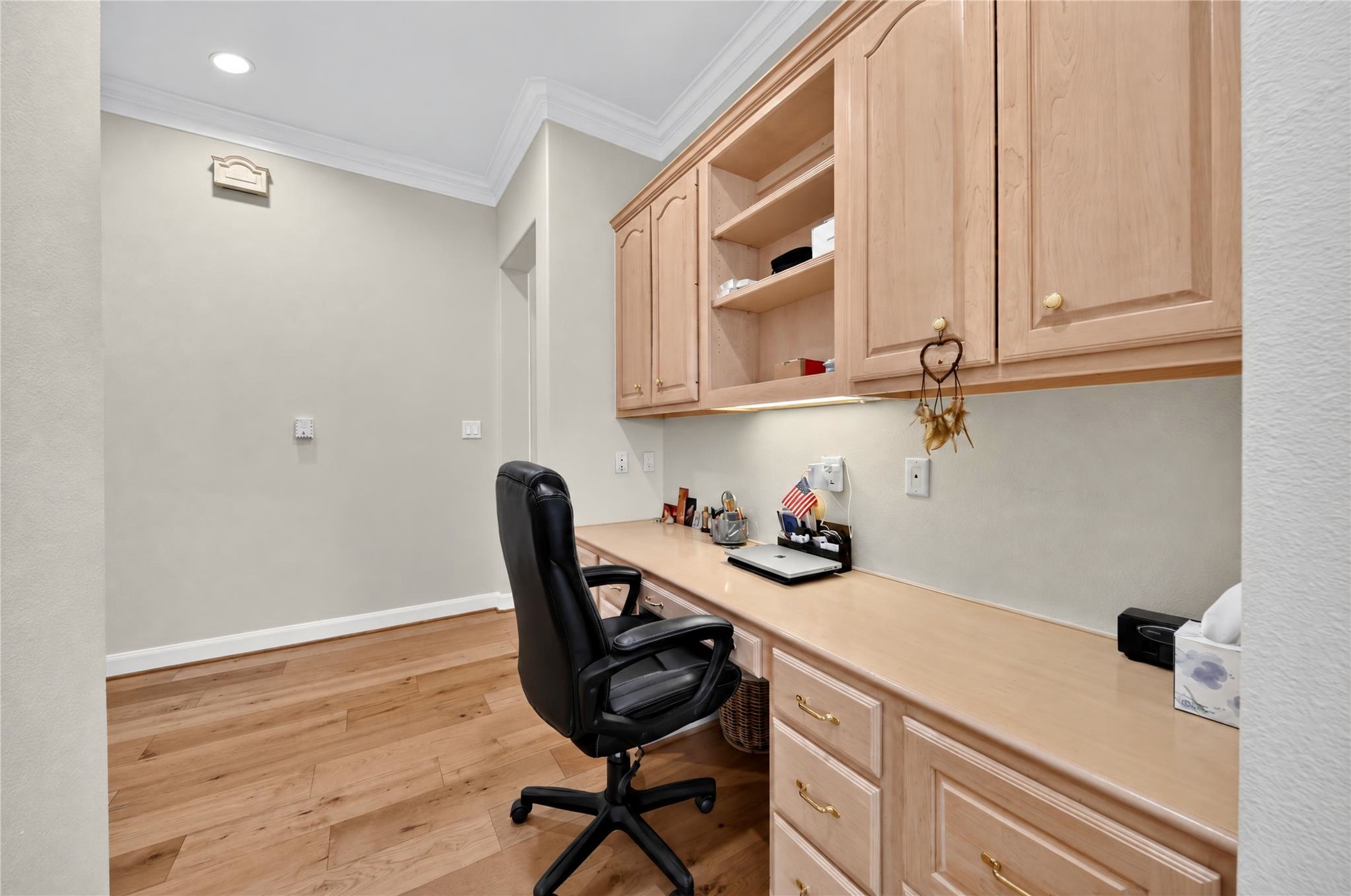 118 Waterfront Drive, Montgomery, TX 77356