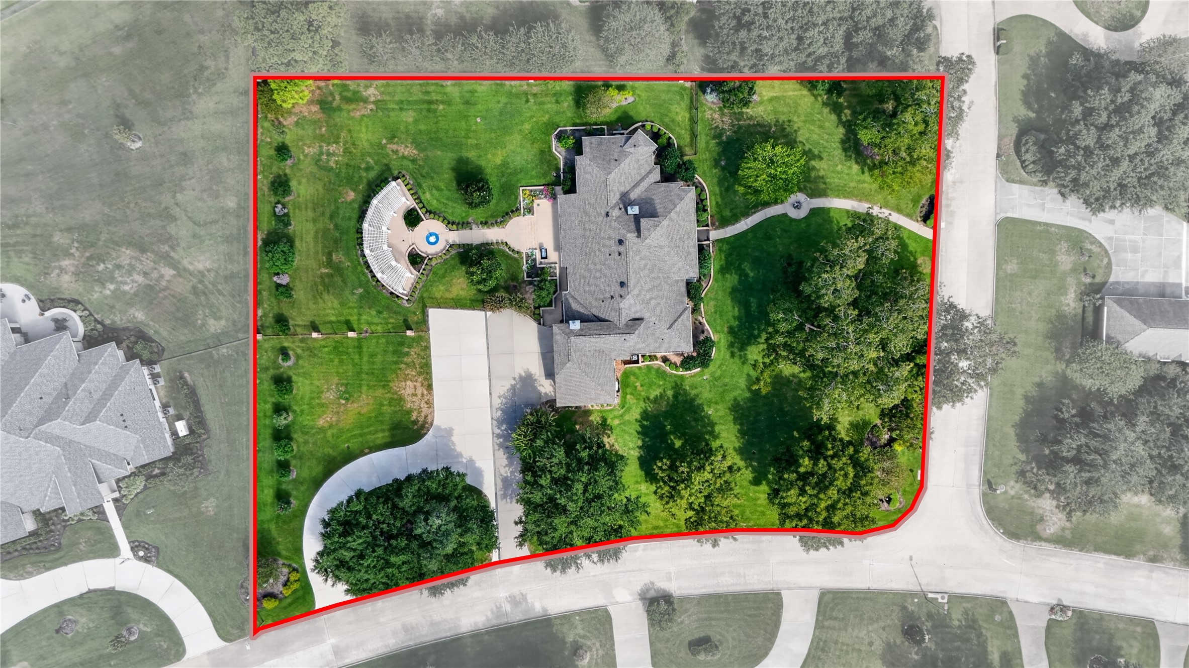 118 Waterfront Drive, Montgomery, TX 77356