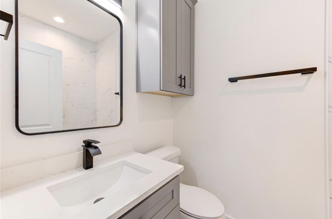 7236 Avenue E, Houston, TX 77011