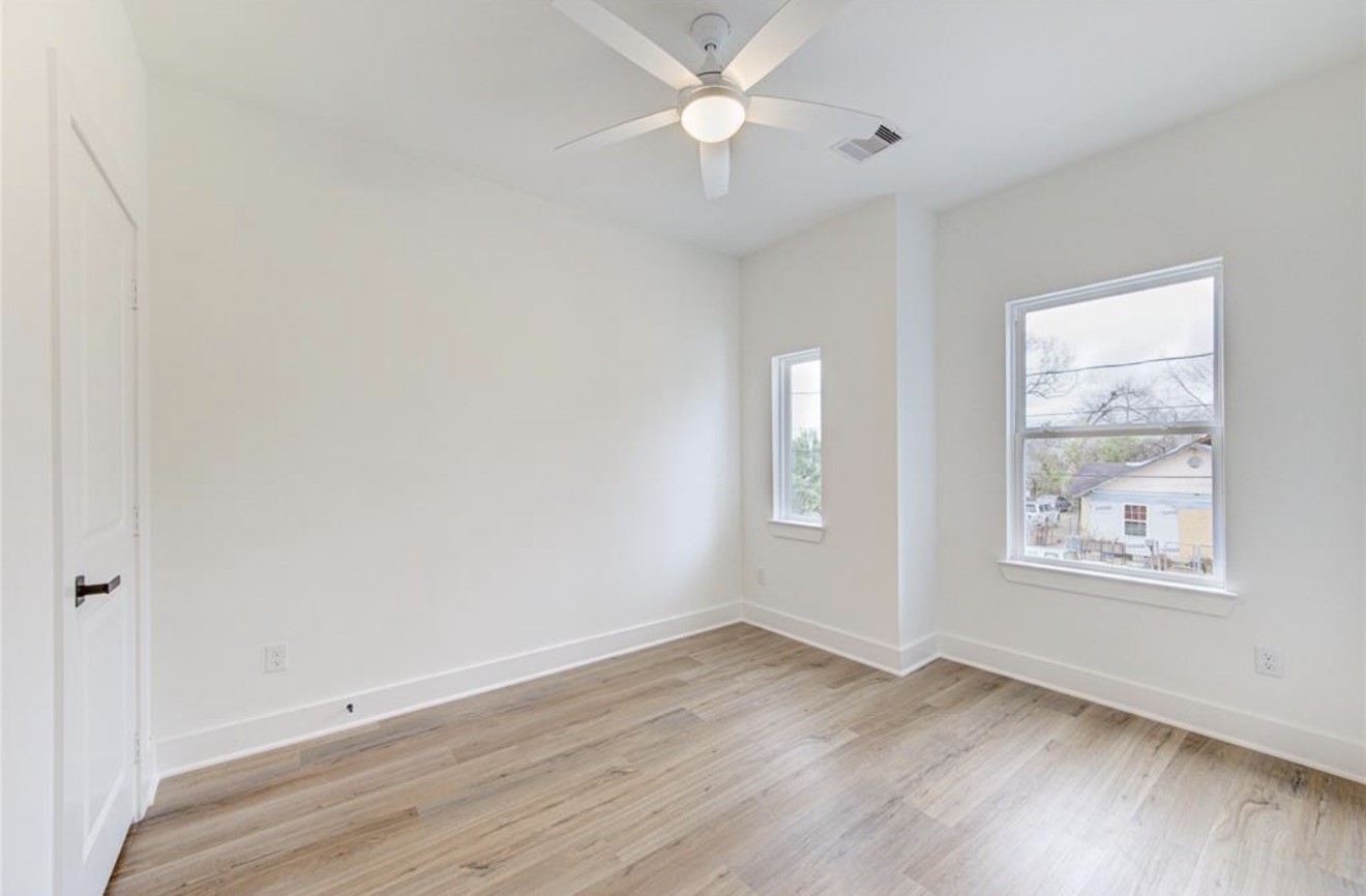 7236 Avenue E, Houston, TX 77011