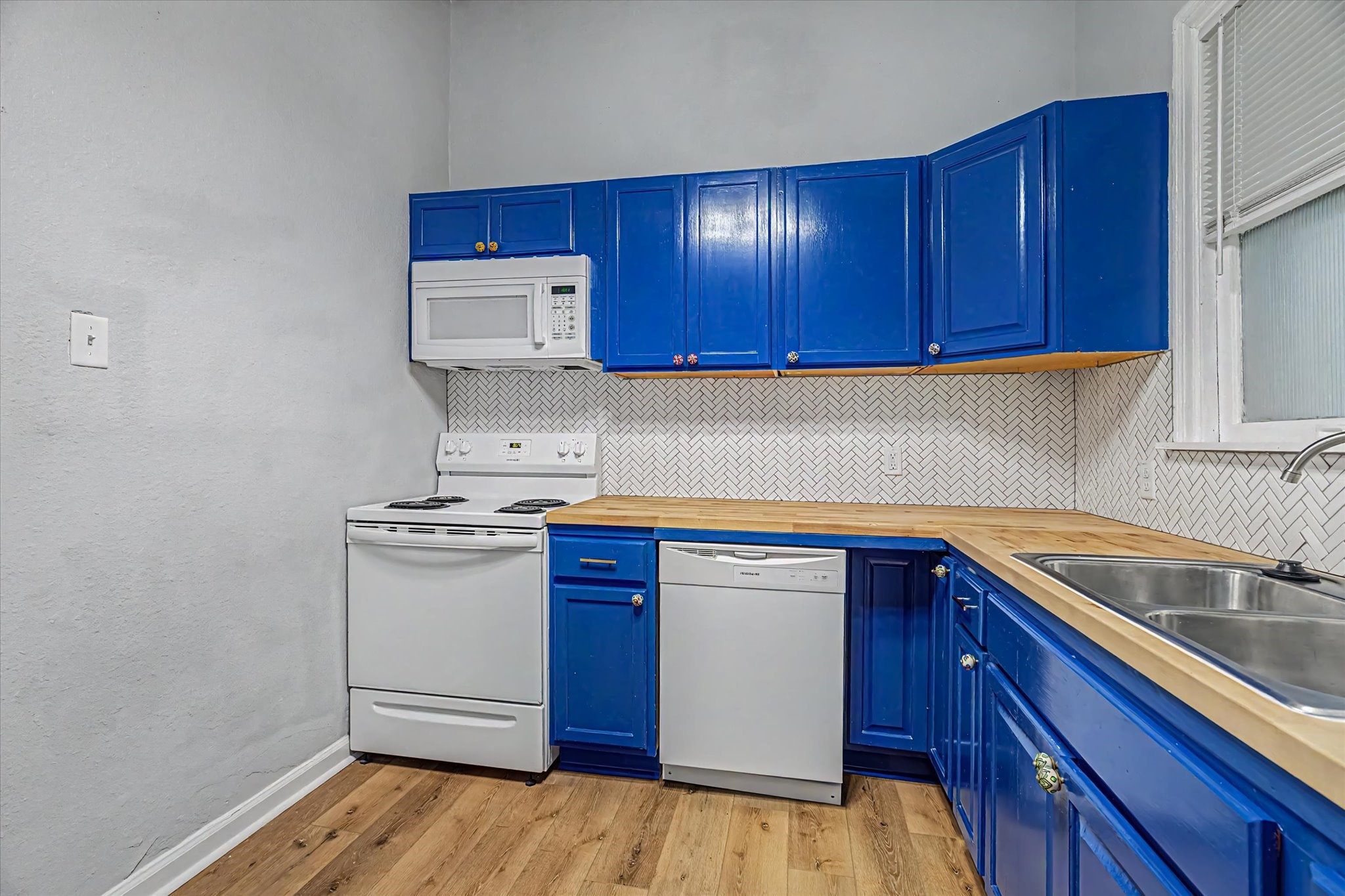 1827 Avenue O, #2, Galveston, TX 77550