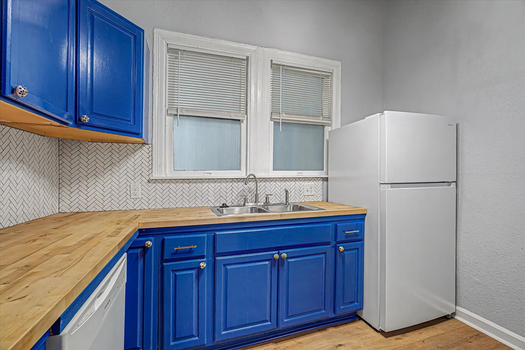 1827 Avenue O, #2, Galveston, TX 77550
