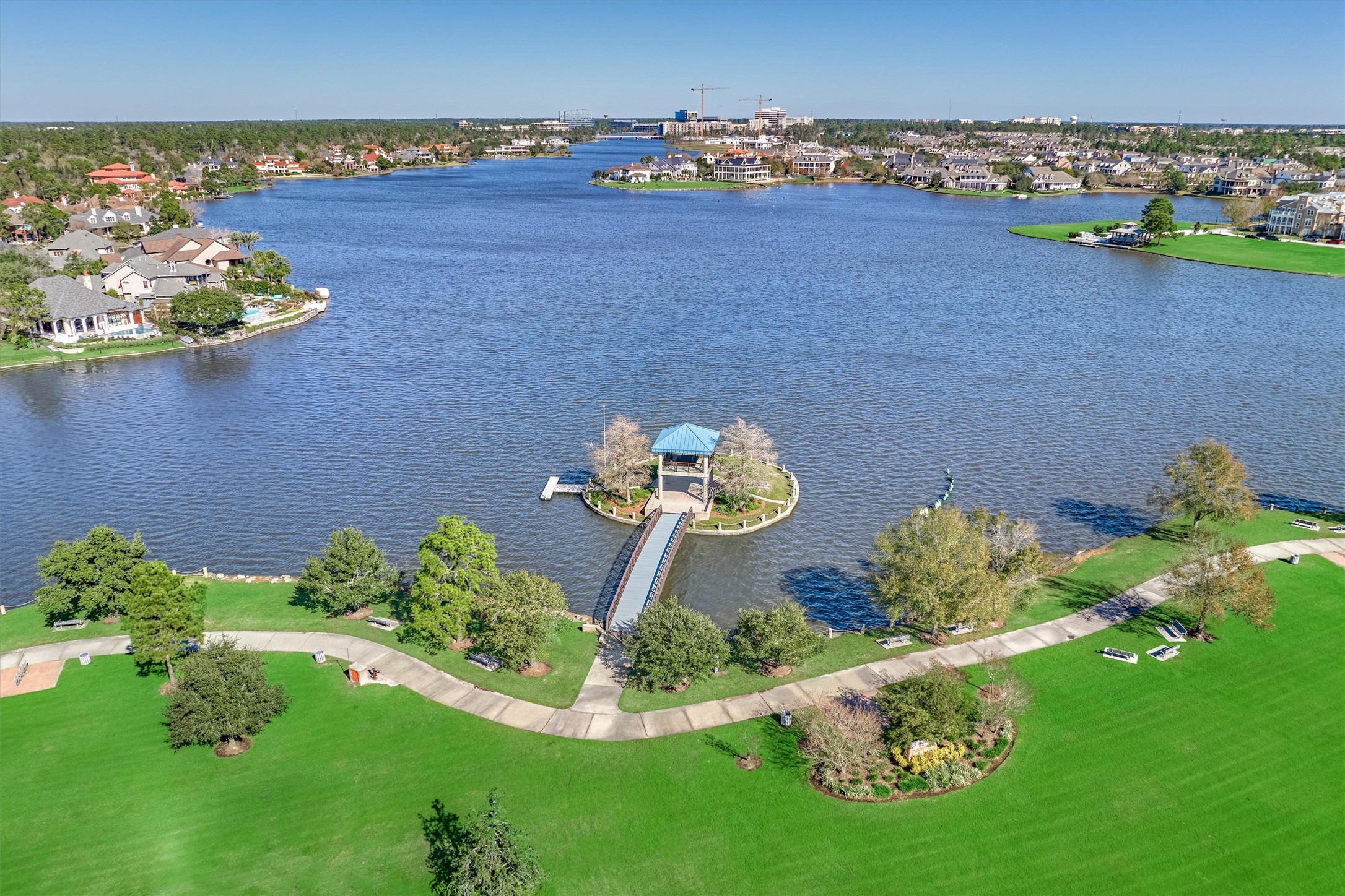 Enjoy the beauty of Lake Woodlands, just moments away, offering scenic waterfront views, outdoor recreation, and endless opportunities to enjoy The Woodlands lifestyle!