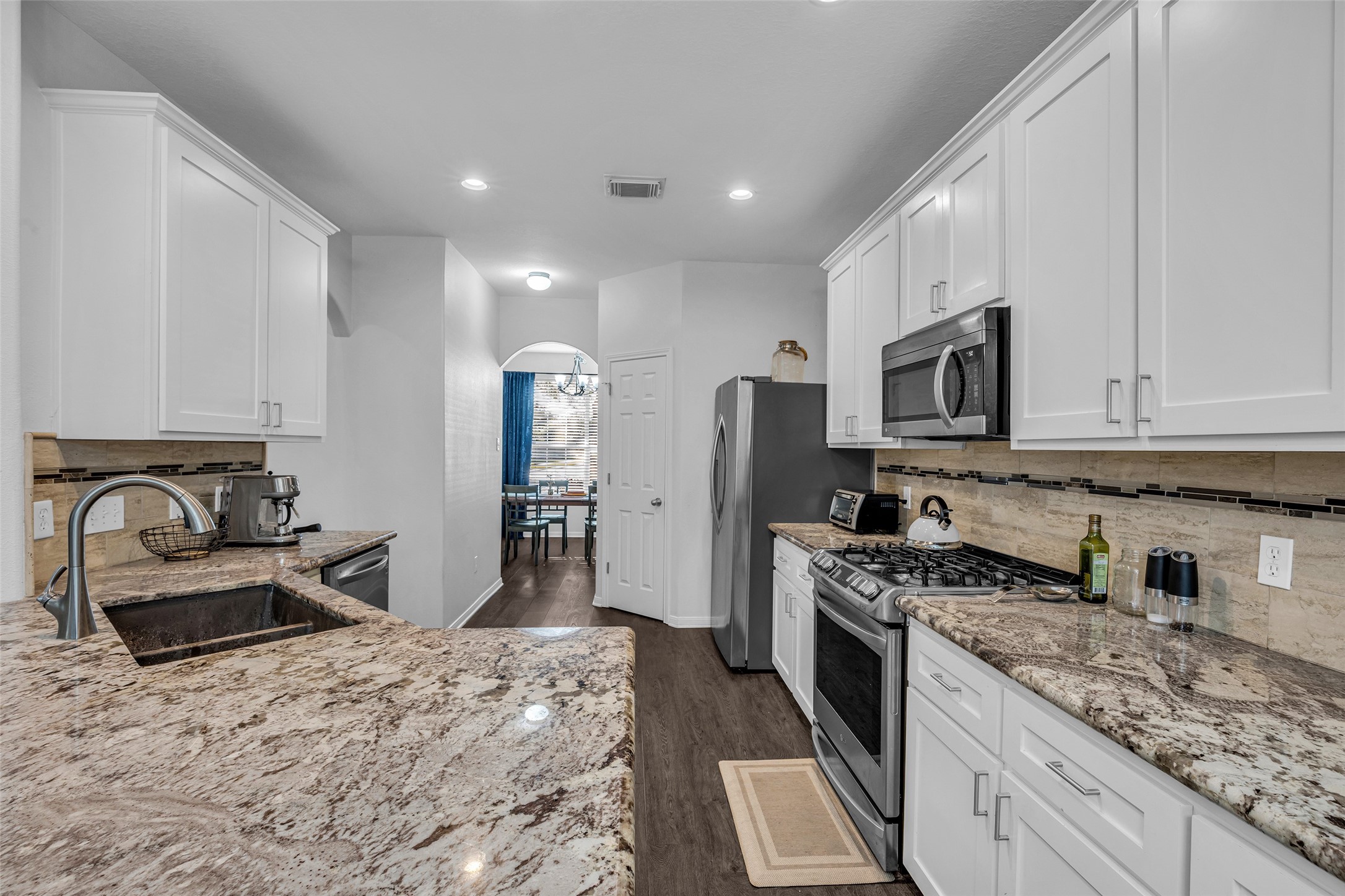 All appliances included!
